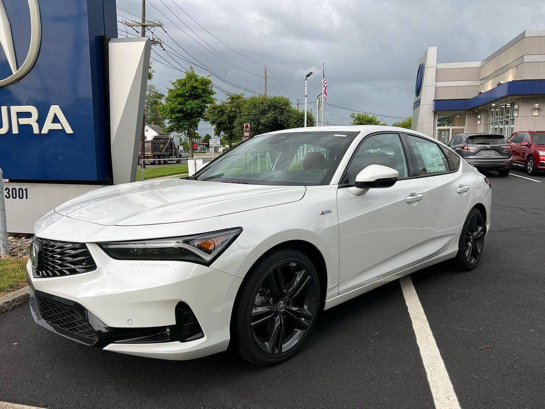 Acura Integra Official PLATINUM WHITE Integra Club & Photos Platinum White 2023 Acura Integra A-Spec Red Interior 9