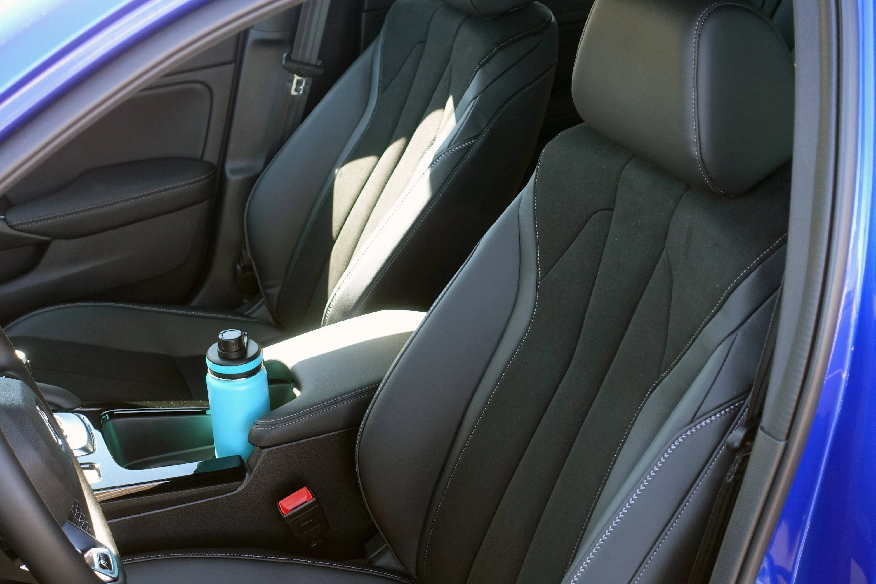 Acura Integra Picked up my 6MT Apex Blue Integra today! DSC02701_01