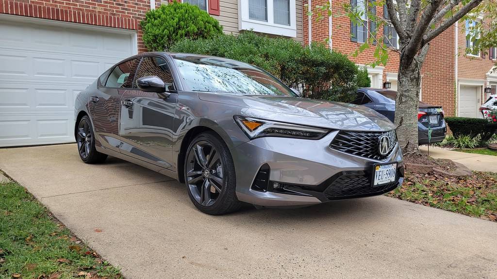 Acura Integra E-Girls (Rusty Fawkes) have good car taste too. 52413343594_6ced76f98a_b