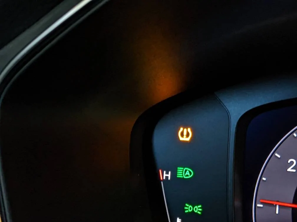 Acura Integra TPMS Error light PXL_20221117_125719153