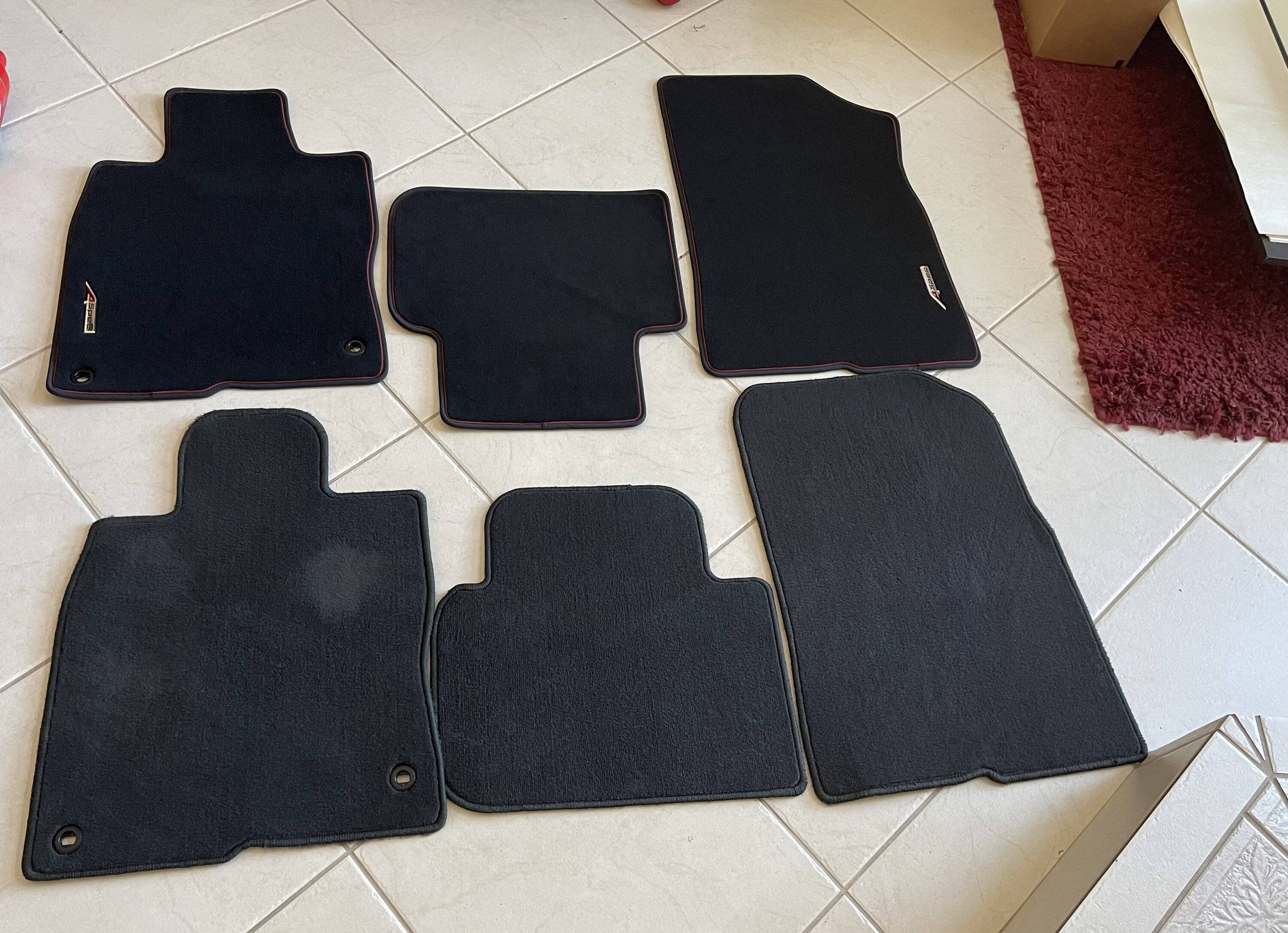 Acura Integra A-Spec Premium Floor Mats Review w/ Pics 0E5FA2A8-3F1D-4F9B-A354-127E69DEF124