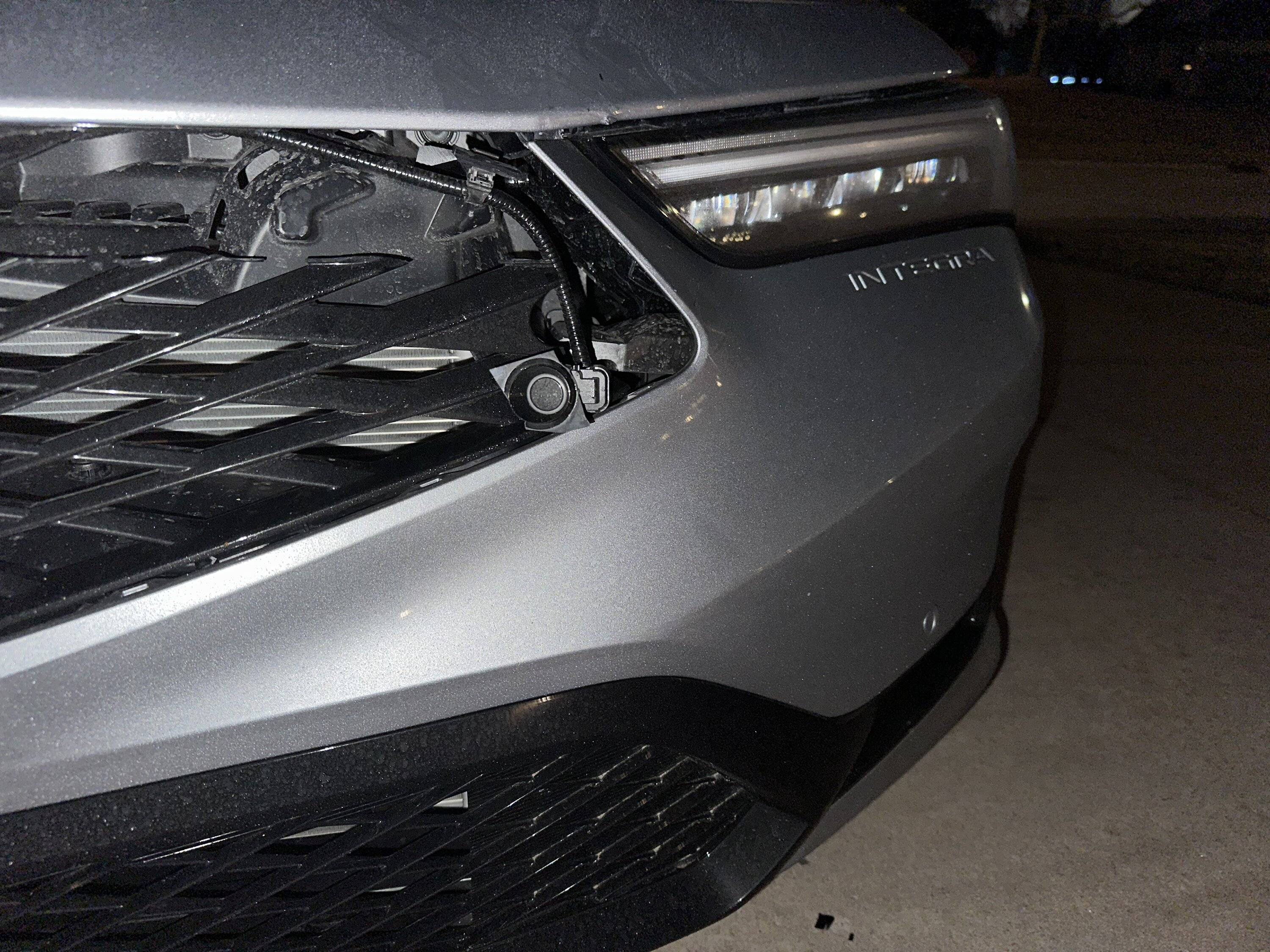 Acura Integra Destroyed Front bumper and Grill 7074BE9E-3ED0-4FF6-A0DE-019B6C06EF2C