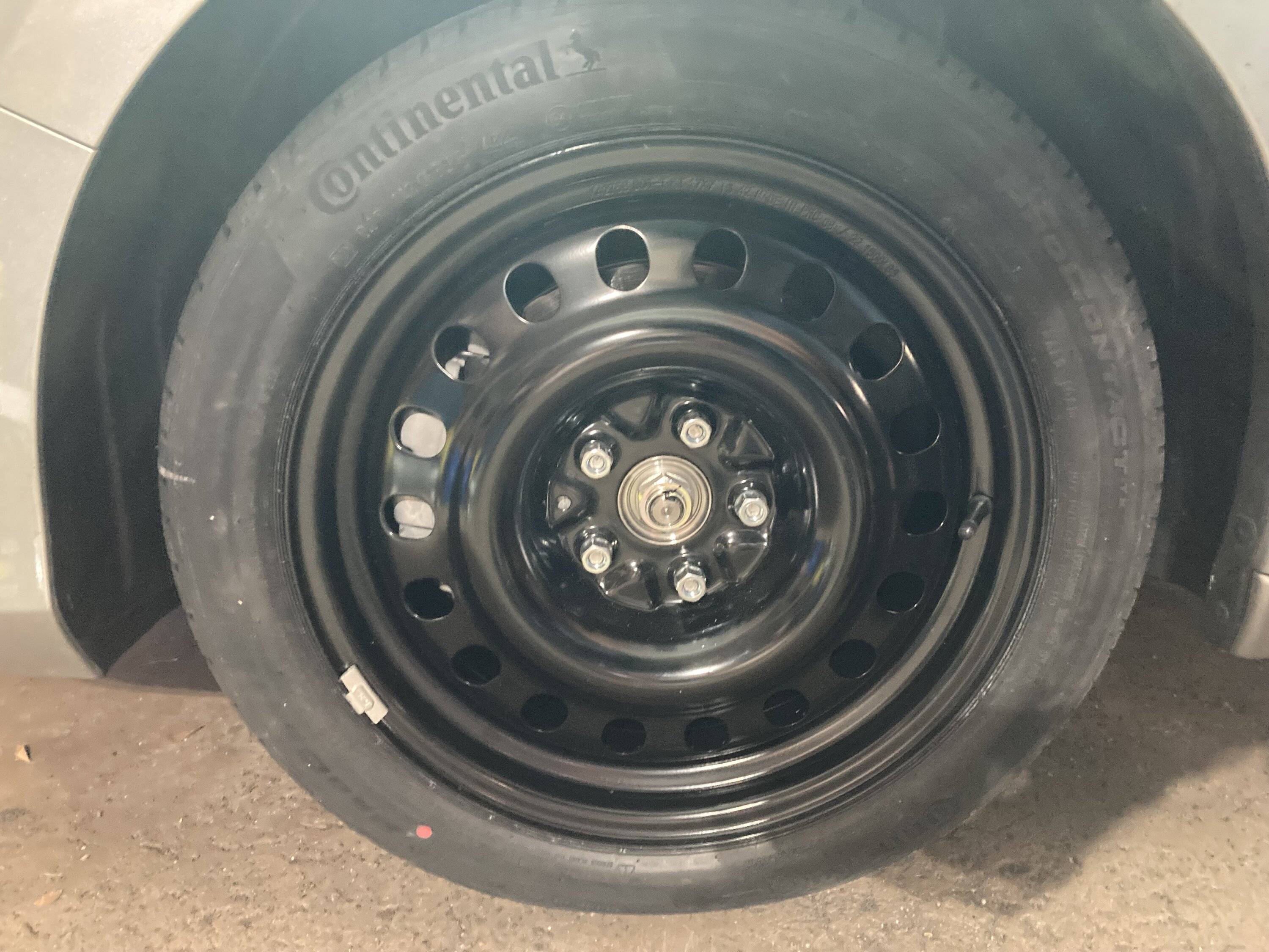 Acura Integra Spare Tire tire_wheel_on_front_8228