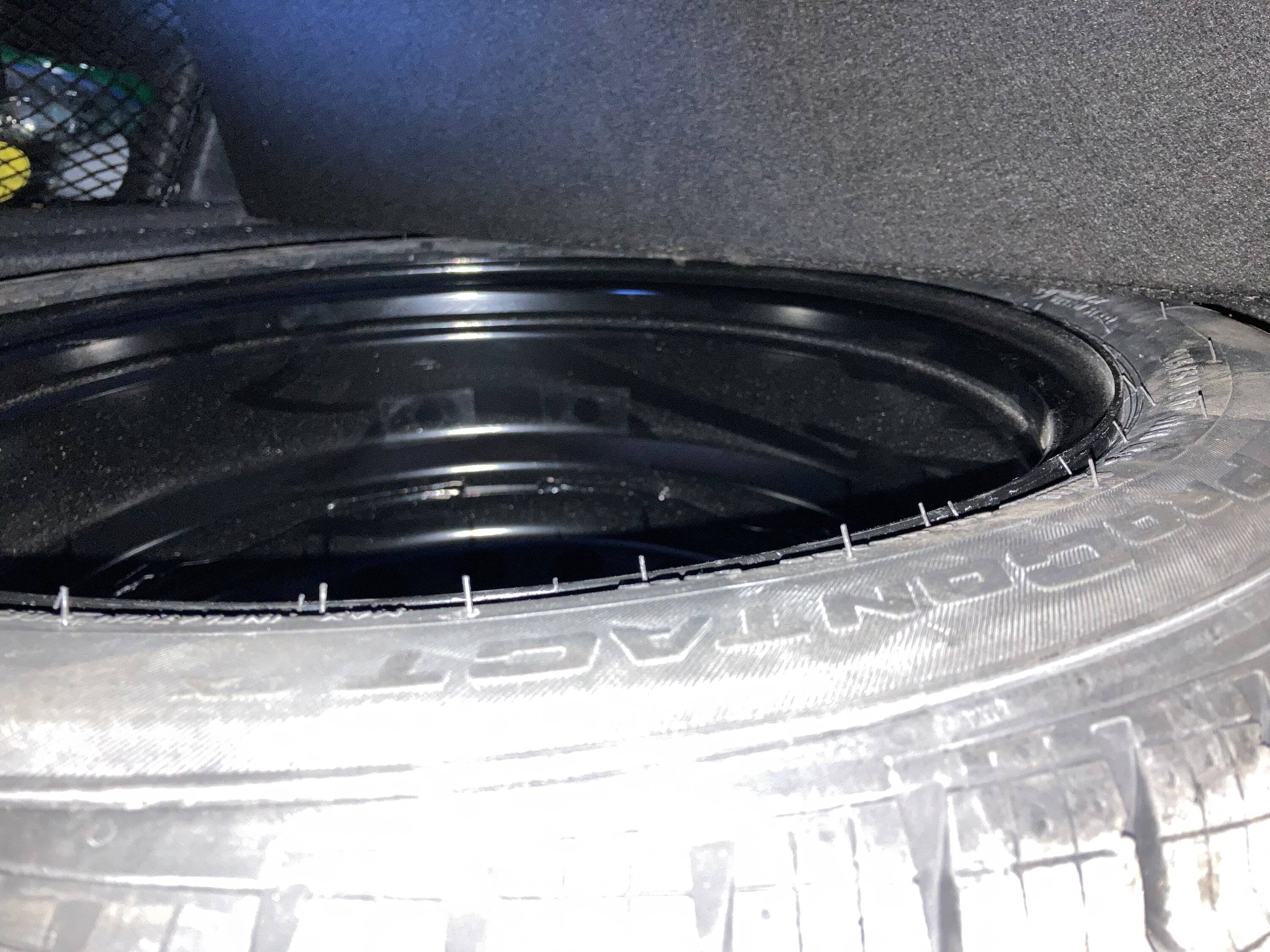 Acura Integra Spare Tire spare_well_floor_half_open_8231