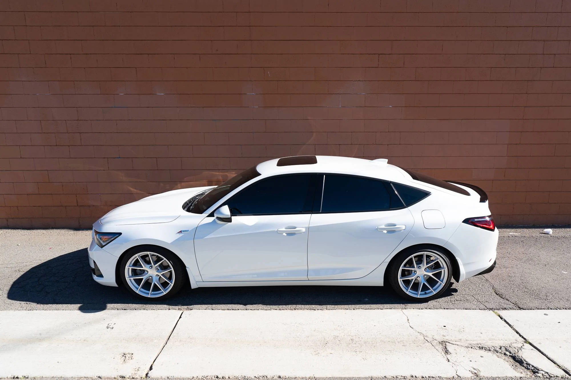Acura Integra Simple White Integra Build. MT-1