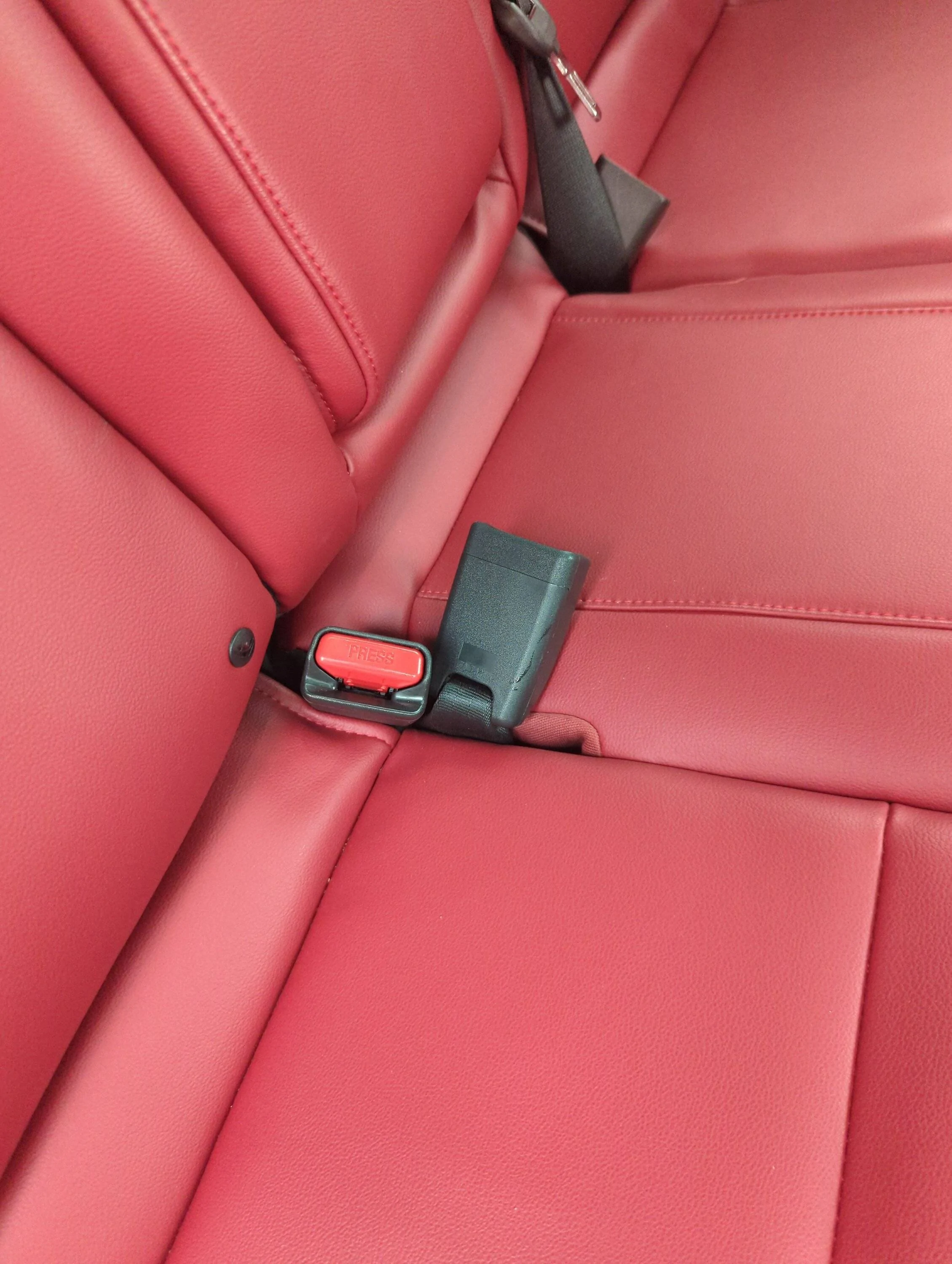 Acura Integra Rear right side seatbelt 16827202765517882537659441768945