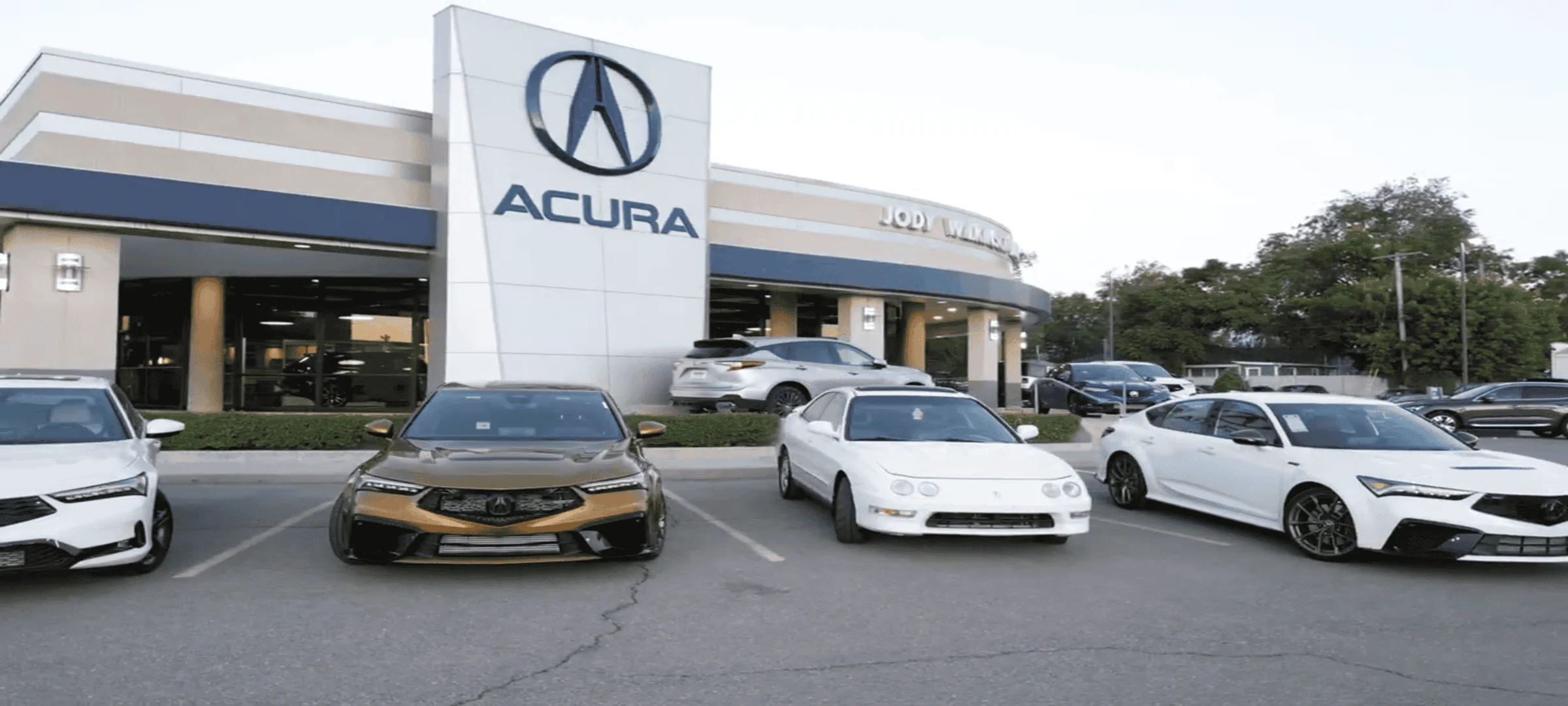 Acura Integra Head to head comparison: Civic Type R vs. Integra Type S (Throttle House review) Screenshot_20230723-120004