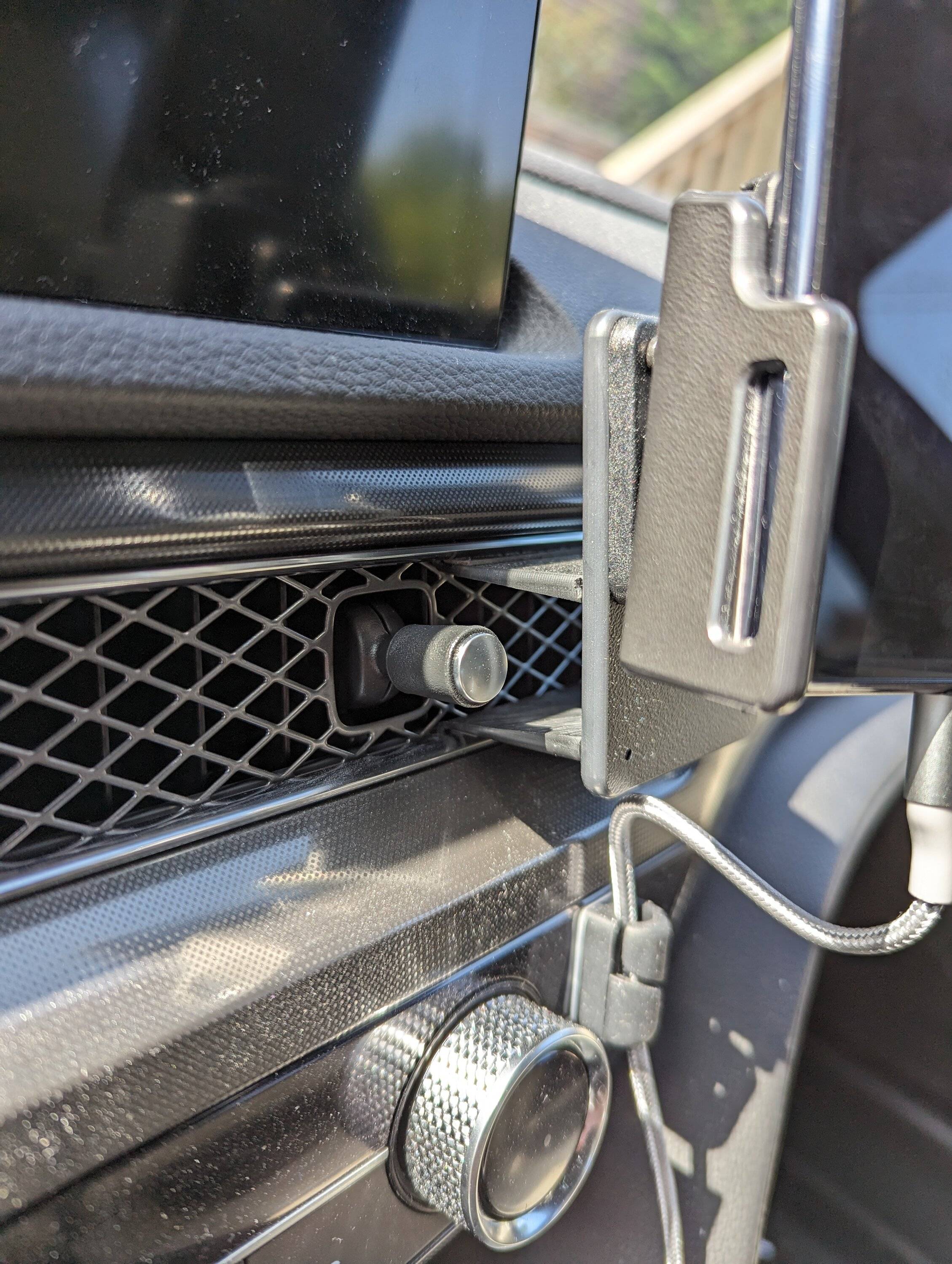 Acura Integra Phone mount 3 - Looking Right