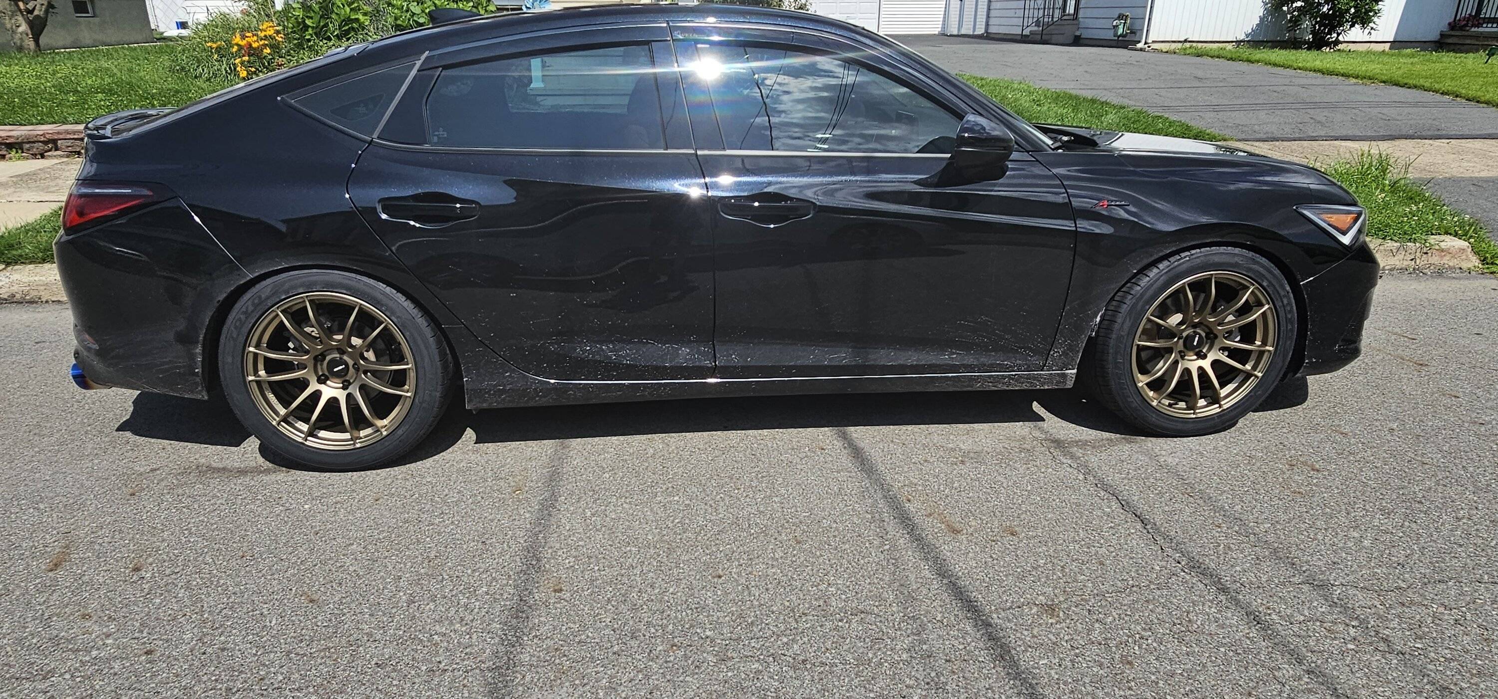 Acura Integra Avid1 AV20 18x8.5 +33mm with 245/45/18 Toyos 20230811_113119