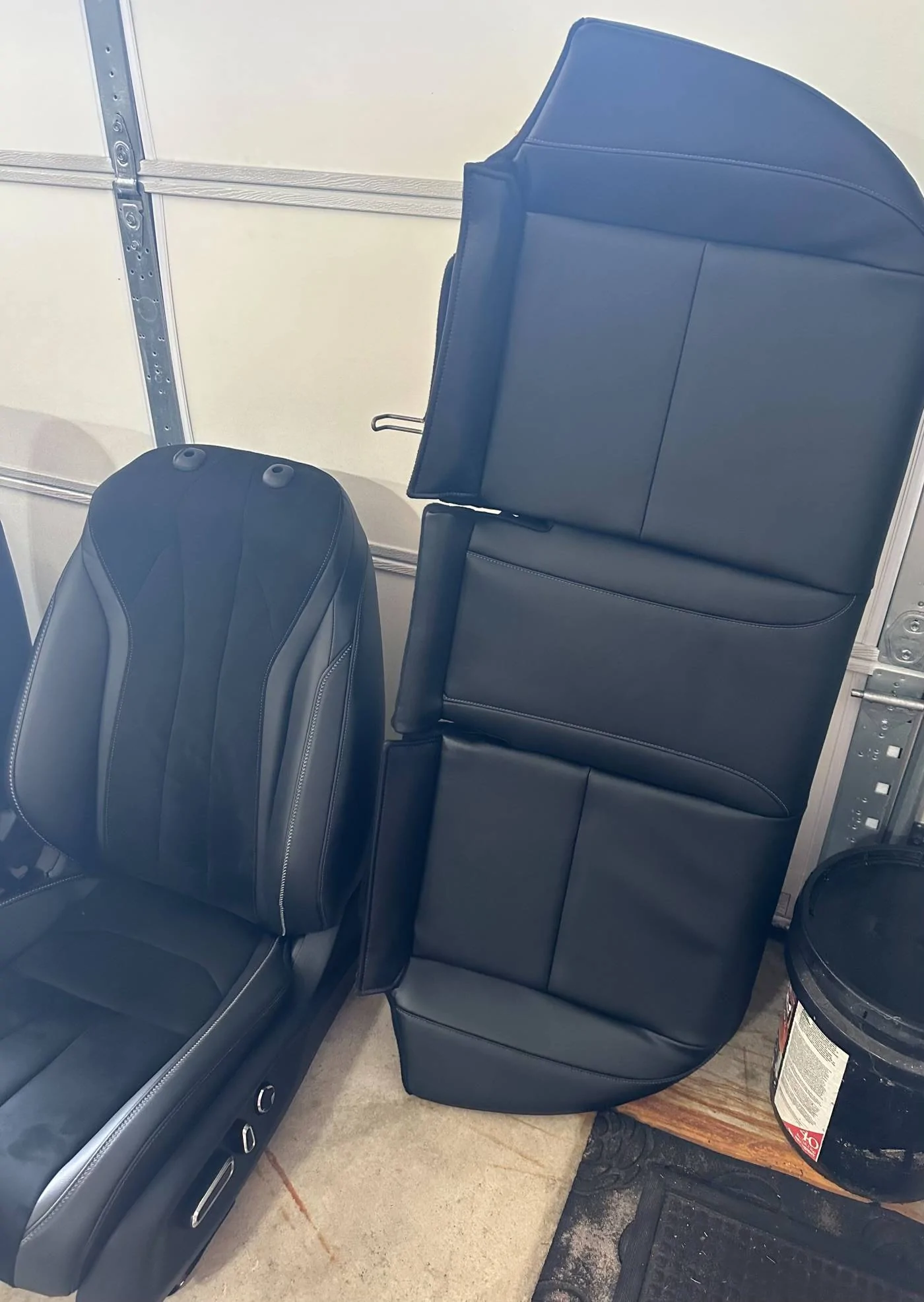 Acura Integra ASPEC tech front and rear seats, steering wheel D4C43F6A-F817-4BED-A636-F4270F8895B8