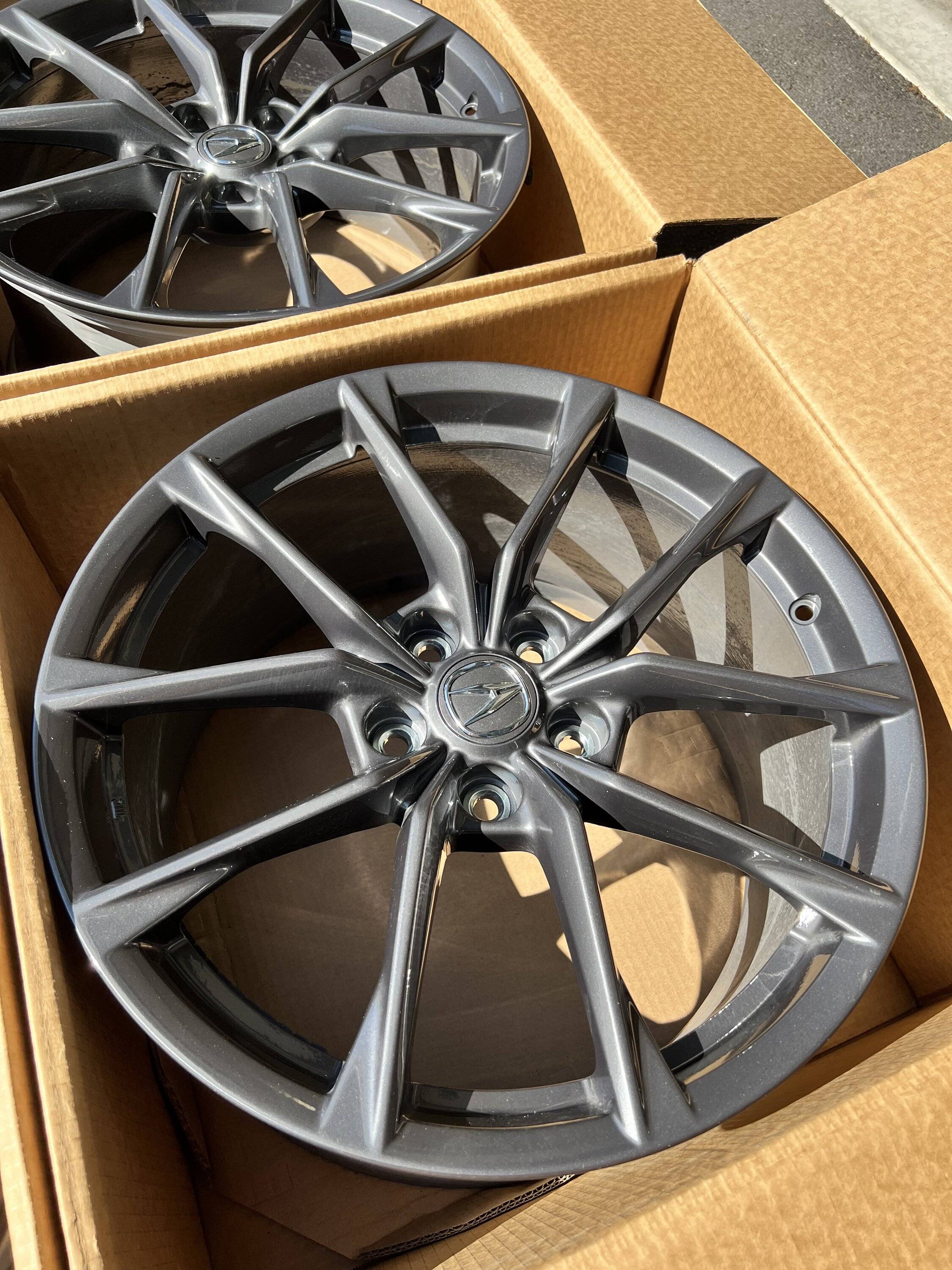 Acura Integra For Sale: OEM Graphite wheels in New condition IMG_7052