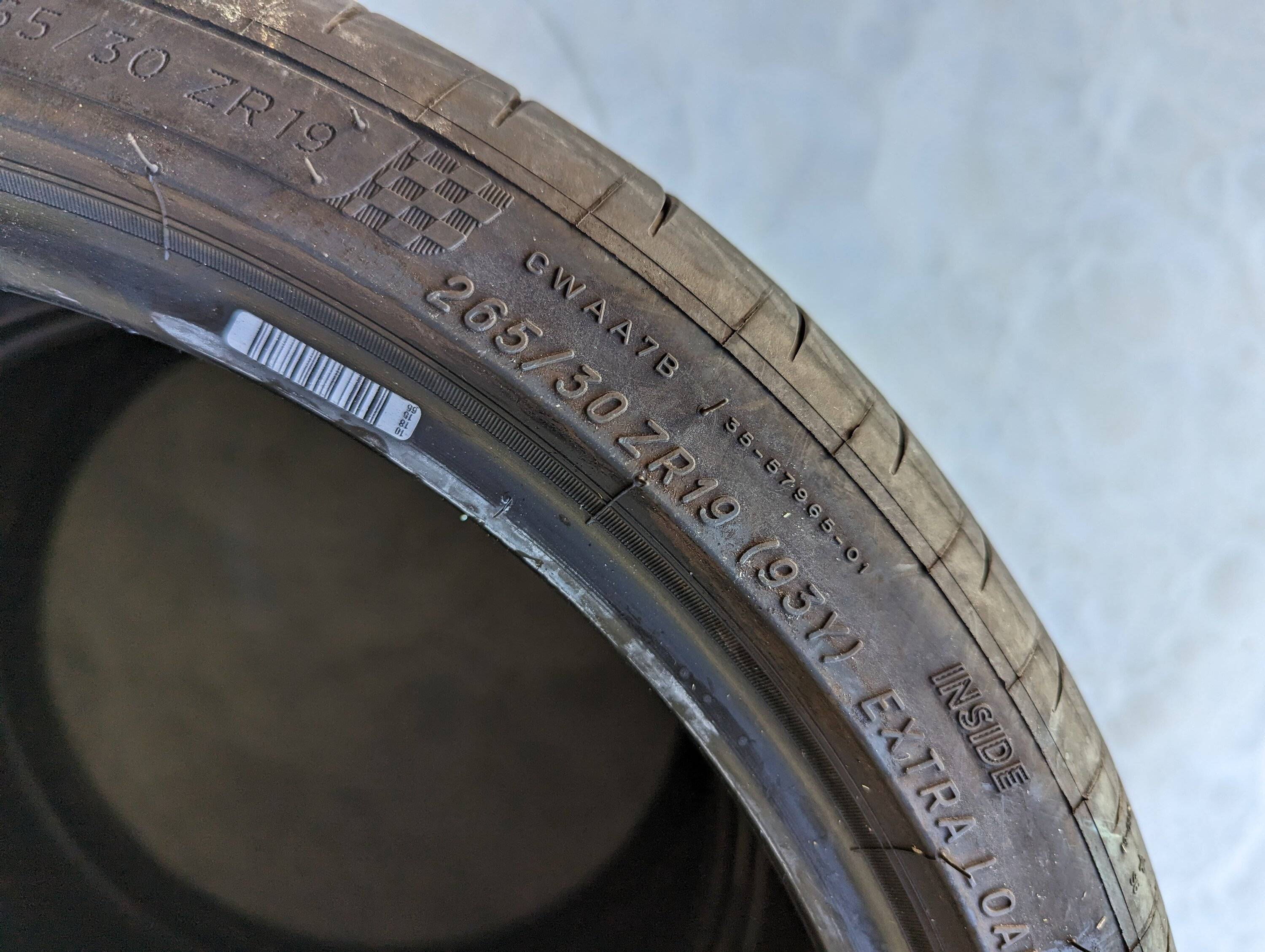 Acura Integra SOLDD: Integra Type S stock oem MICHELIN PILOT SPORT 4S tires 265/30ZR19 PXL_20230926_230316404