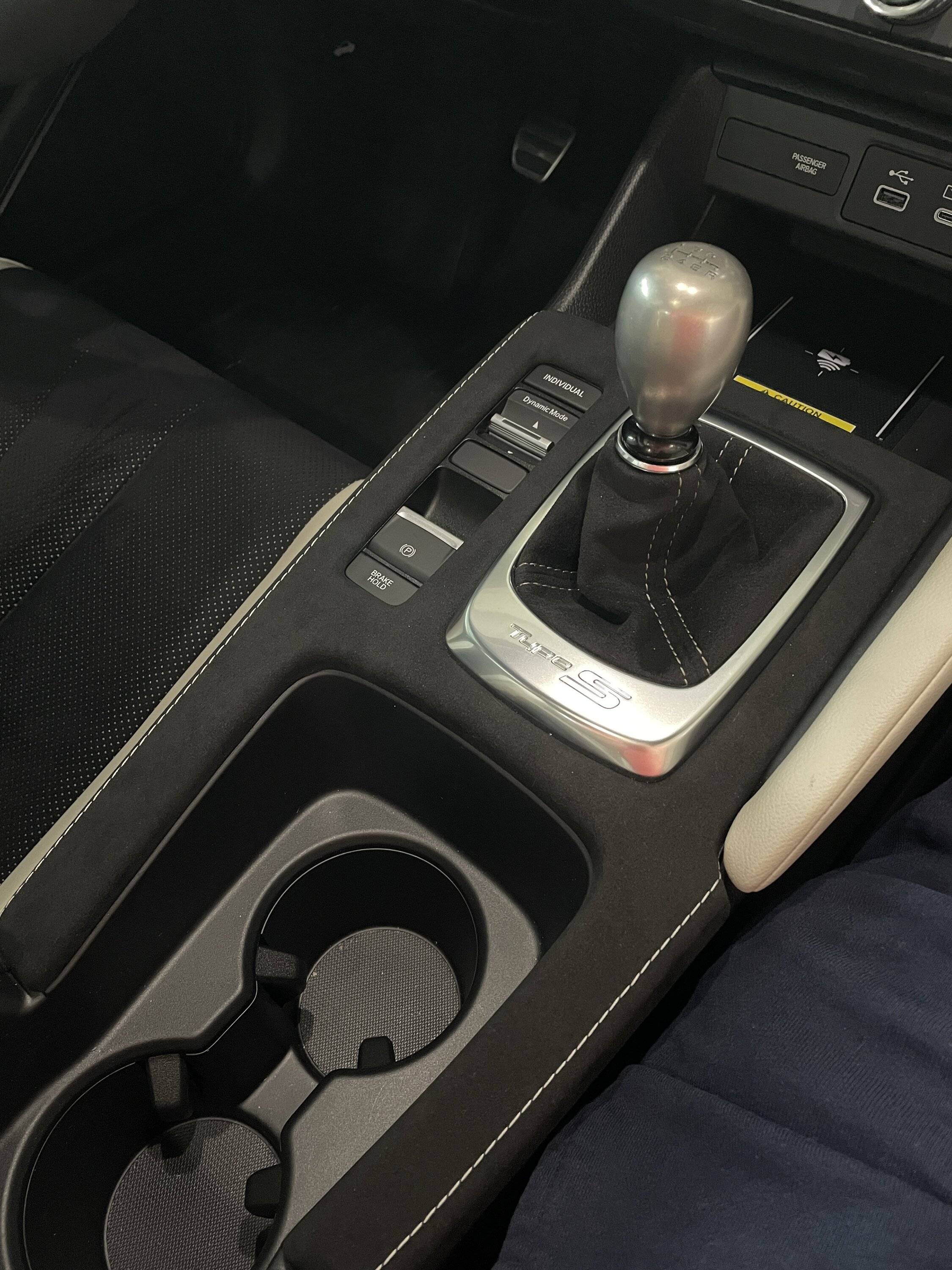 Acura Integra Integra Type-S Center Console Replacement DIY Tutorial (3mins video) IMG_3904