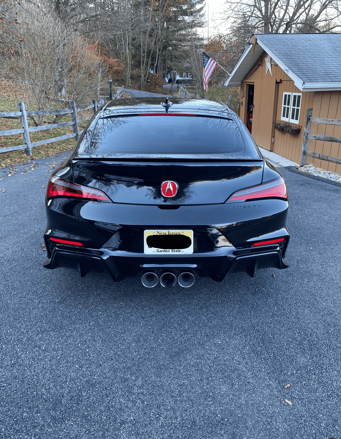 Acura Integra Type S w/ black emblems on red vinyl. Don't really like. Thoughts? Screenshot 2023-11-17 at 4.25.46 PM