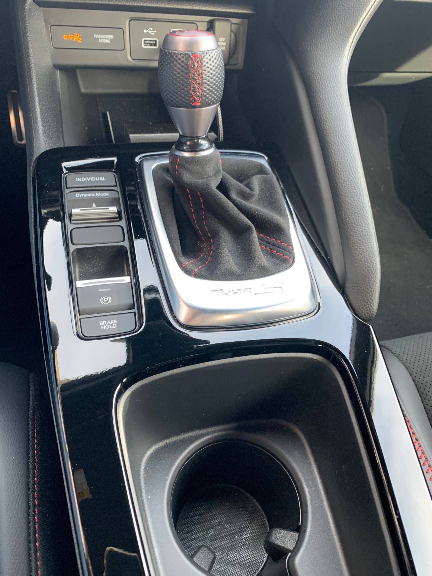 Acura Integra If you don't want to wrap the center console... IMG_3292.1