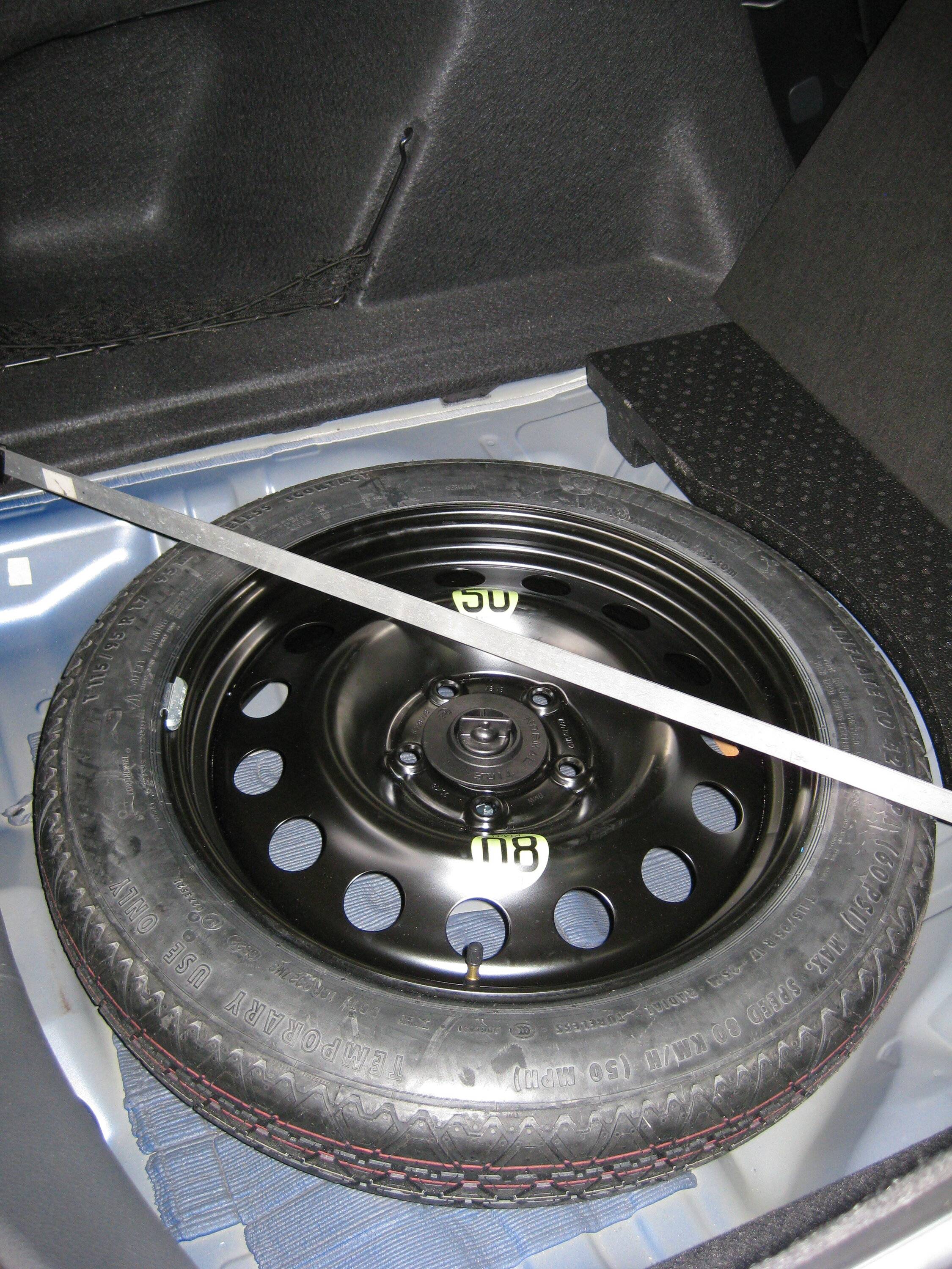 Acura Integra A Spare Tire That Fits Under the Load Floor IMG_0529.JPG