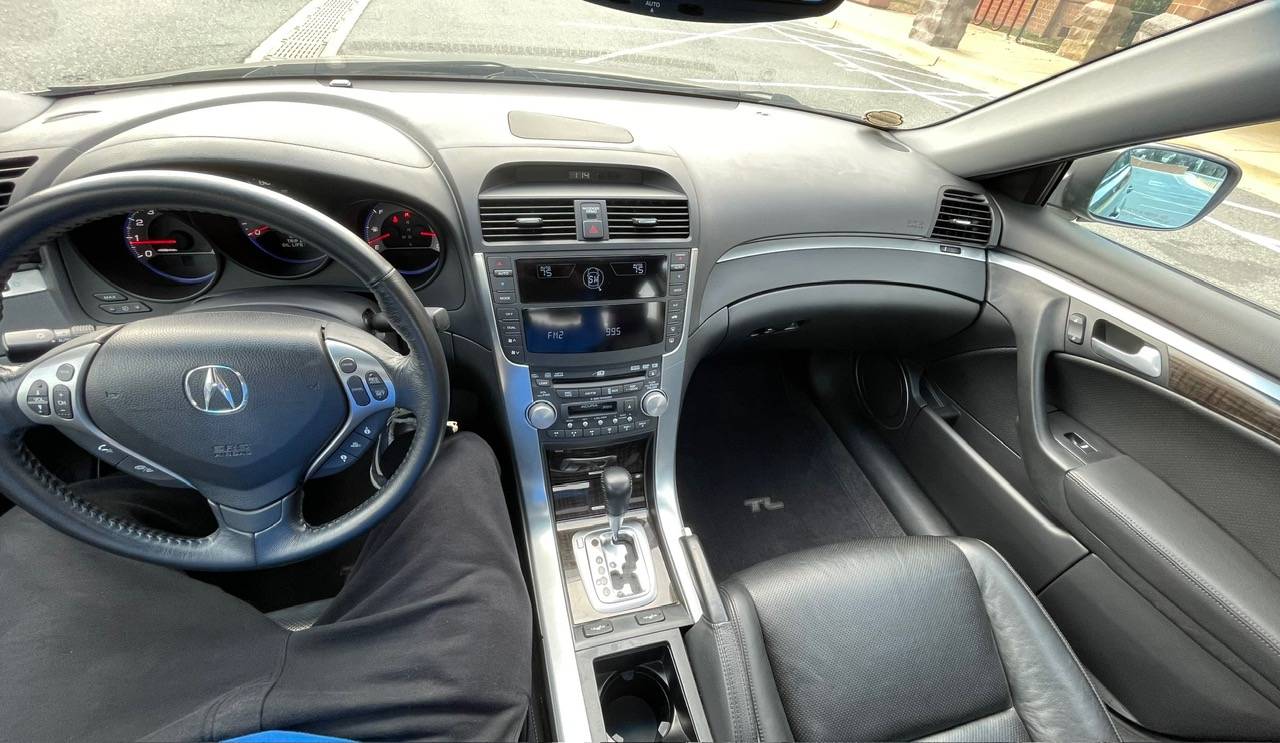 Acura Integra CLEAN DAILY DRIVER // 2008 ACURA TL // LOW MILES IMG_5402