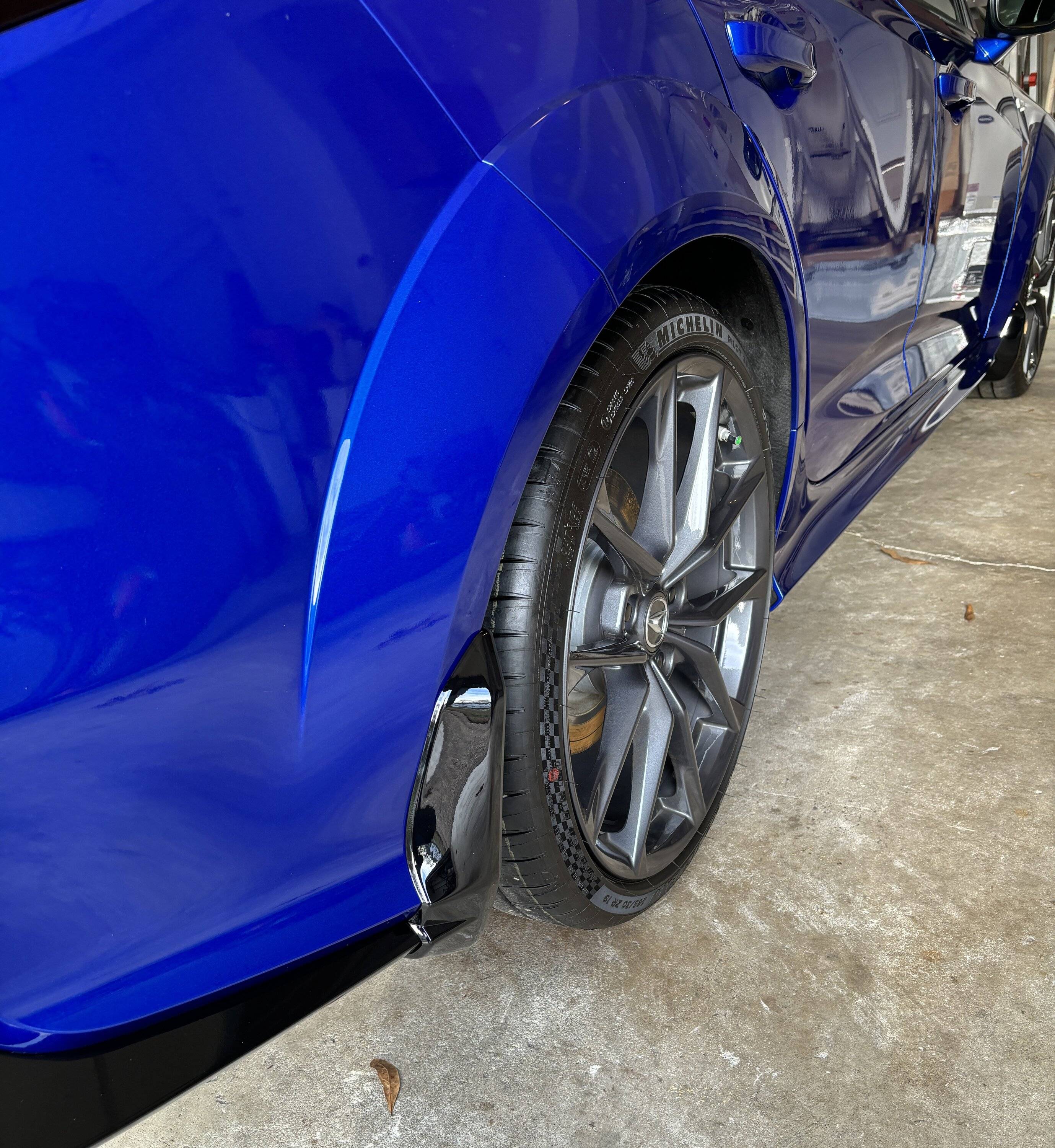 Acura Integra Mud flaps question - APB with copper wheels. - What if I want to reverse. IMG_3210