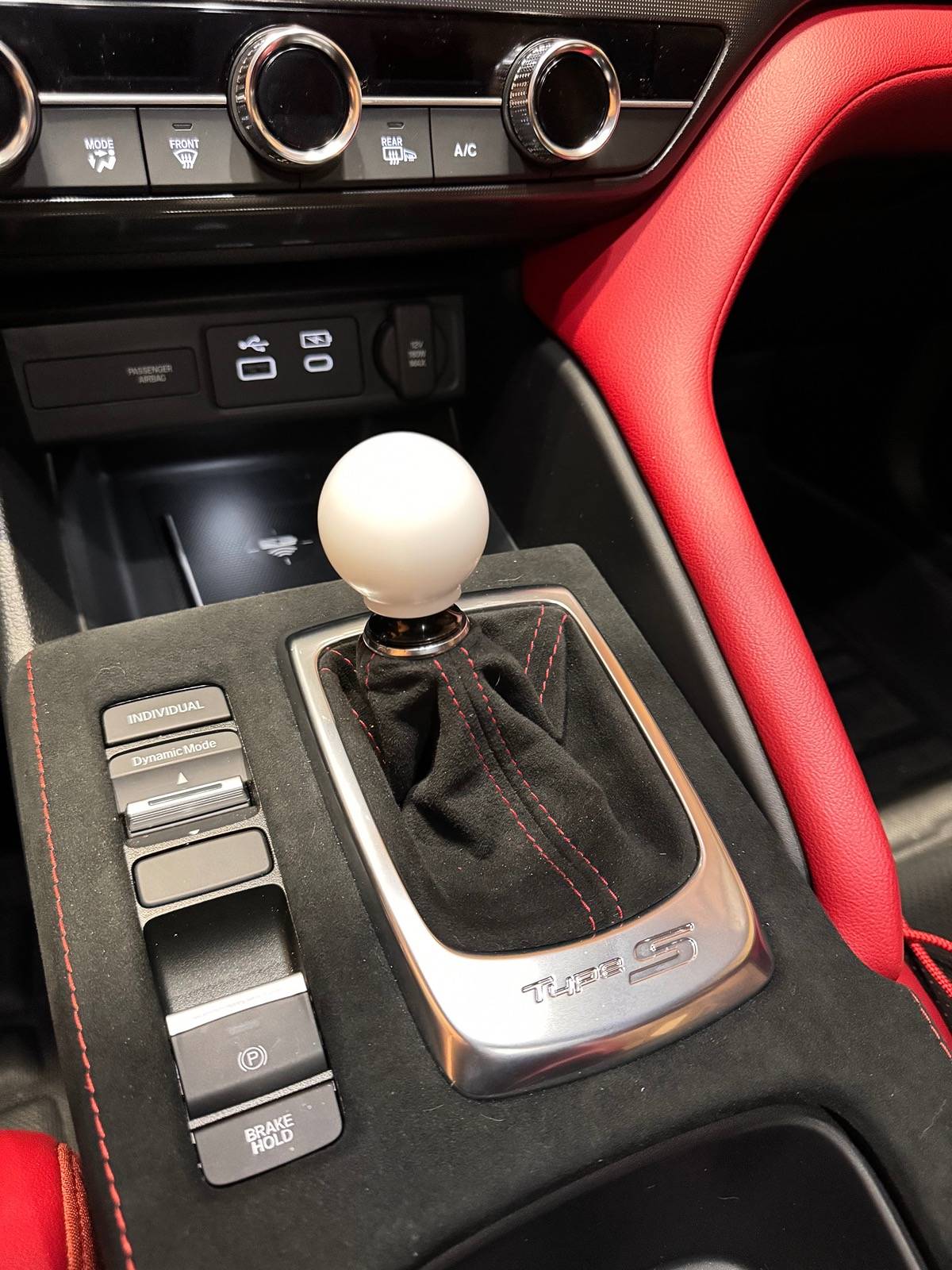 Acura Integra Shift knobs anyone? IMG_7293
