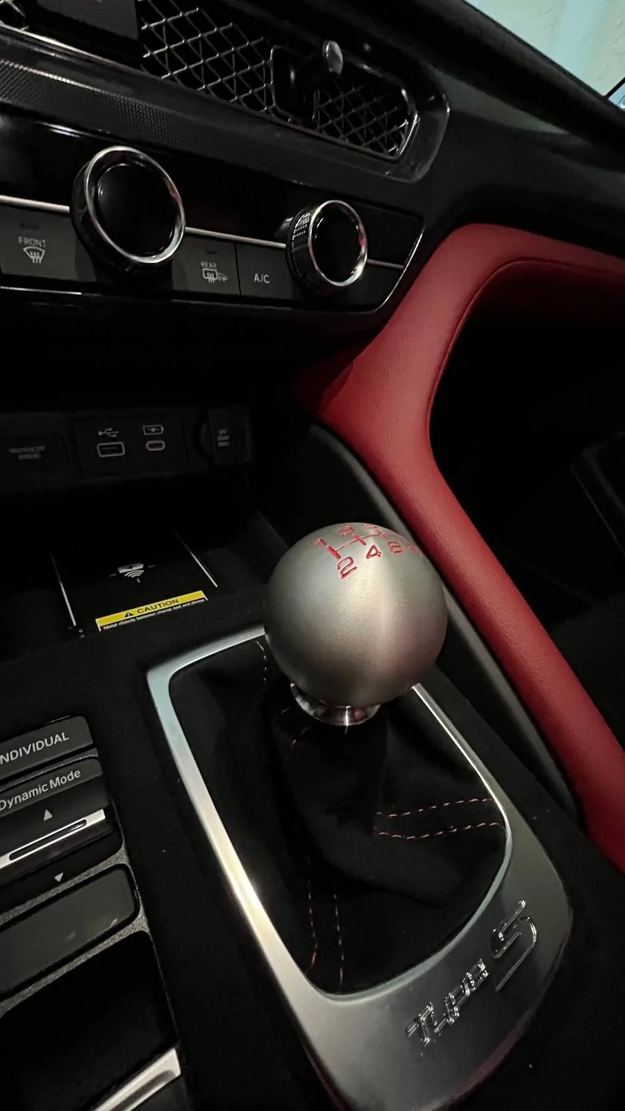 Acura Integra Shift knobs anyone? IMG_5083