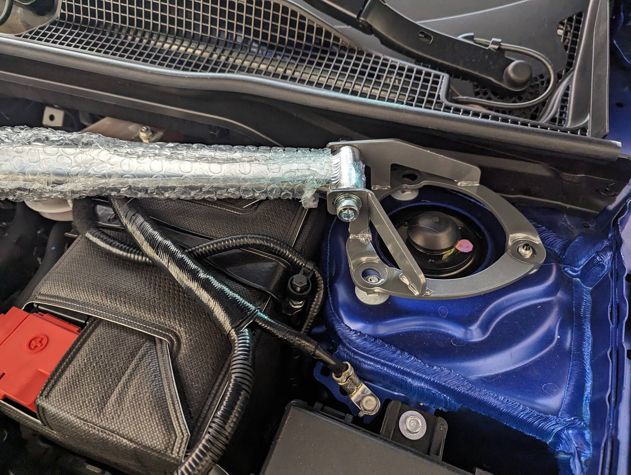 Acura Integra Megan Racing Strut Tower Brace compatibility 1000004895