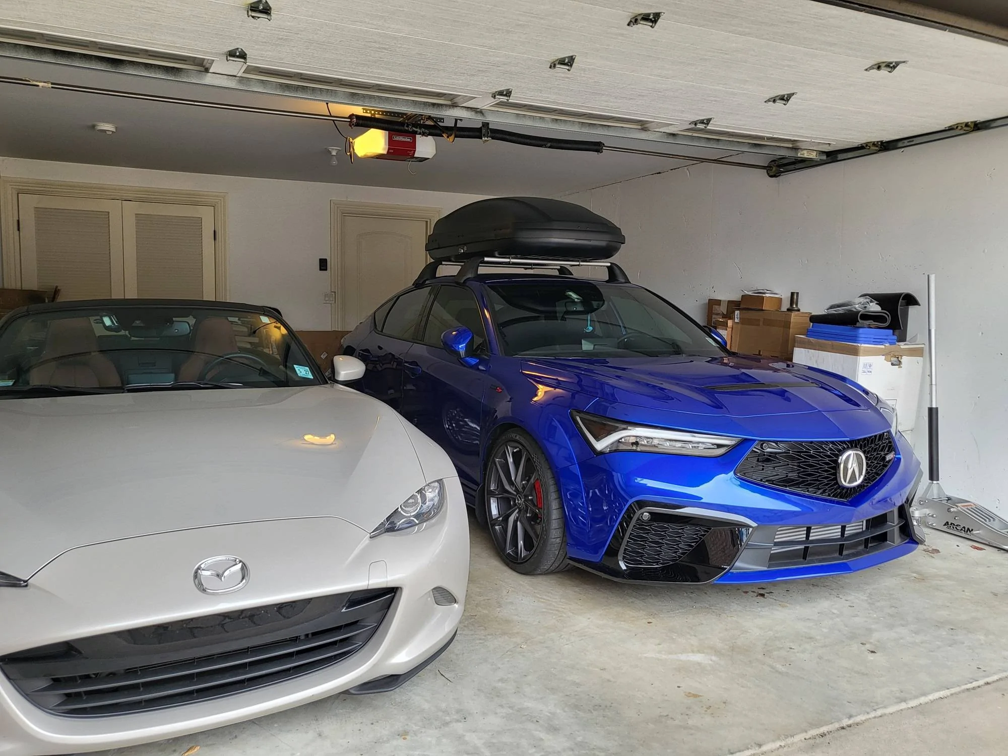 Acura Integra The almost perfect roadtrip car (Miksfield's AB ITS) 20240523_164418