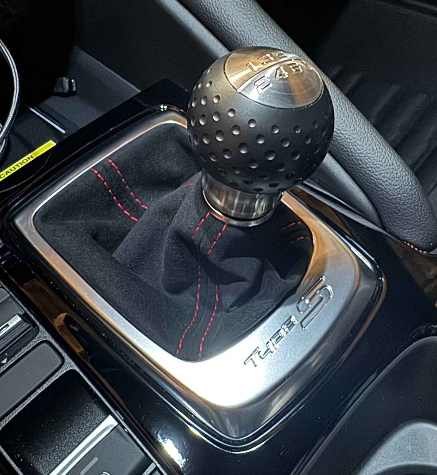 Acura Integra Shift knobs anyone? IMG_5711
