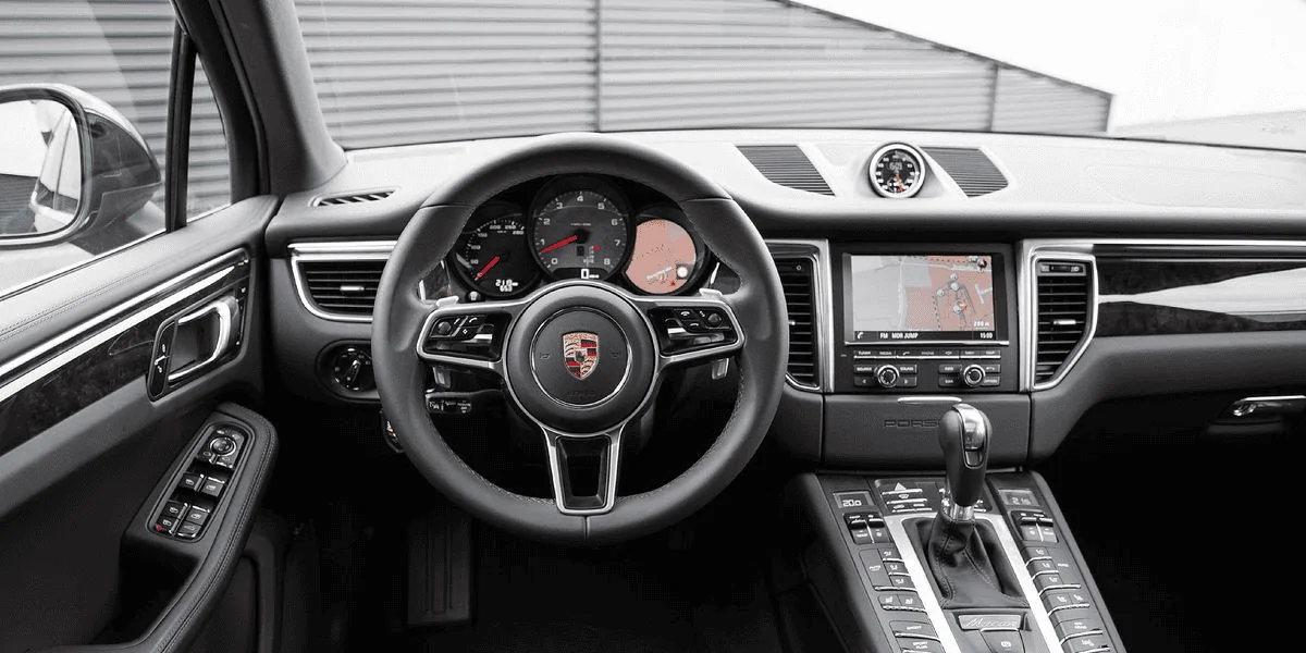 Acura Integra Shift trim reflects sun 1716914855665-03