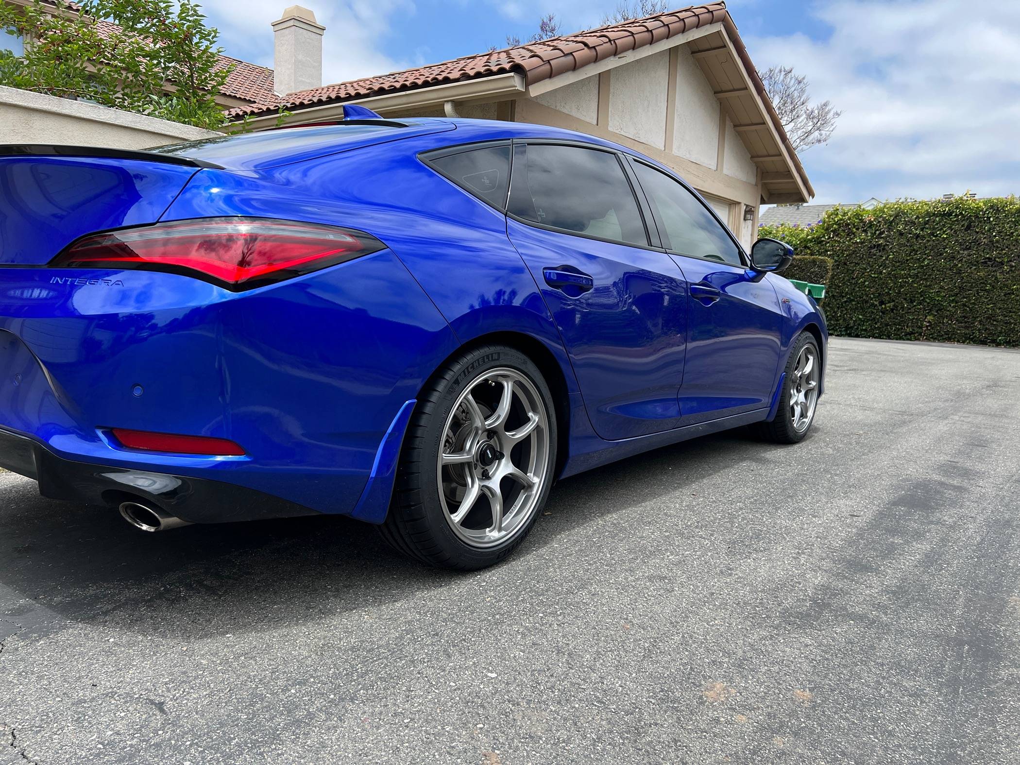 Acura Integra Konig Ultragram 18x8.5 IMG_9391