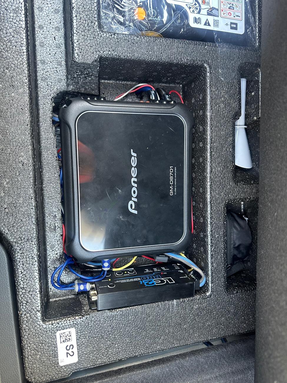 Acura Integra Aftermarket amp IMG_3013