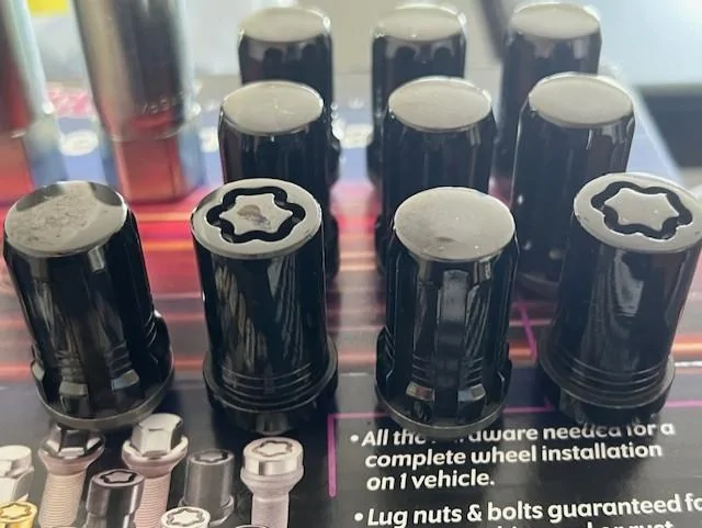 Acura Integra FS: MCGARD 65515BK Reman Wheel Installation Kit bolt 3