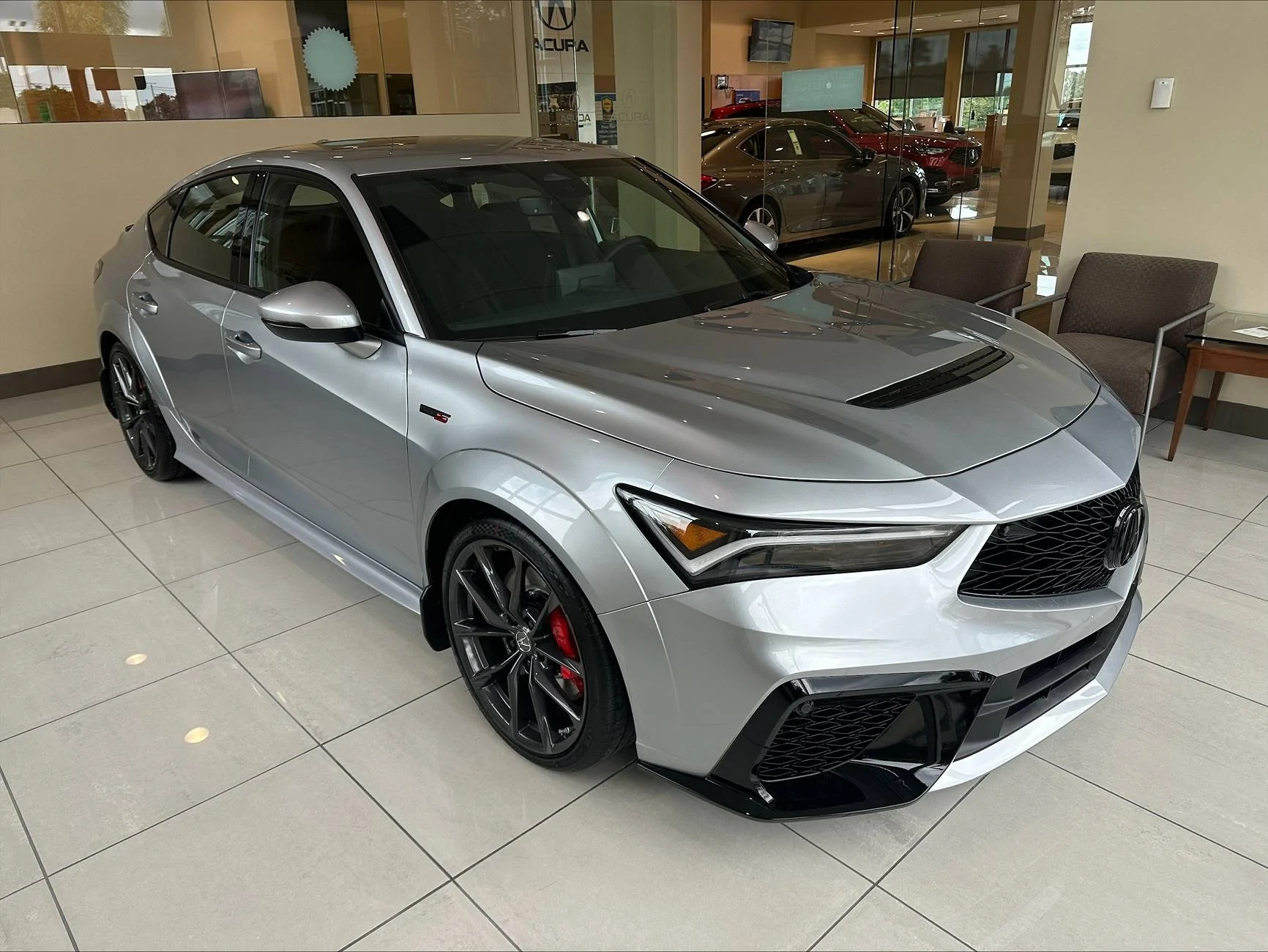 Acura Integra New Type S Owner! 24-09-10 - Dealership Photos Taken By Me In Showroom (1)