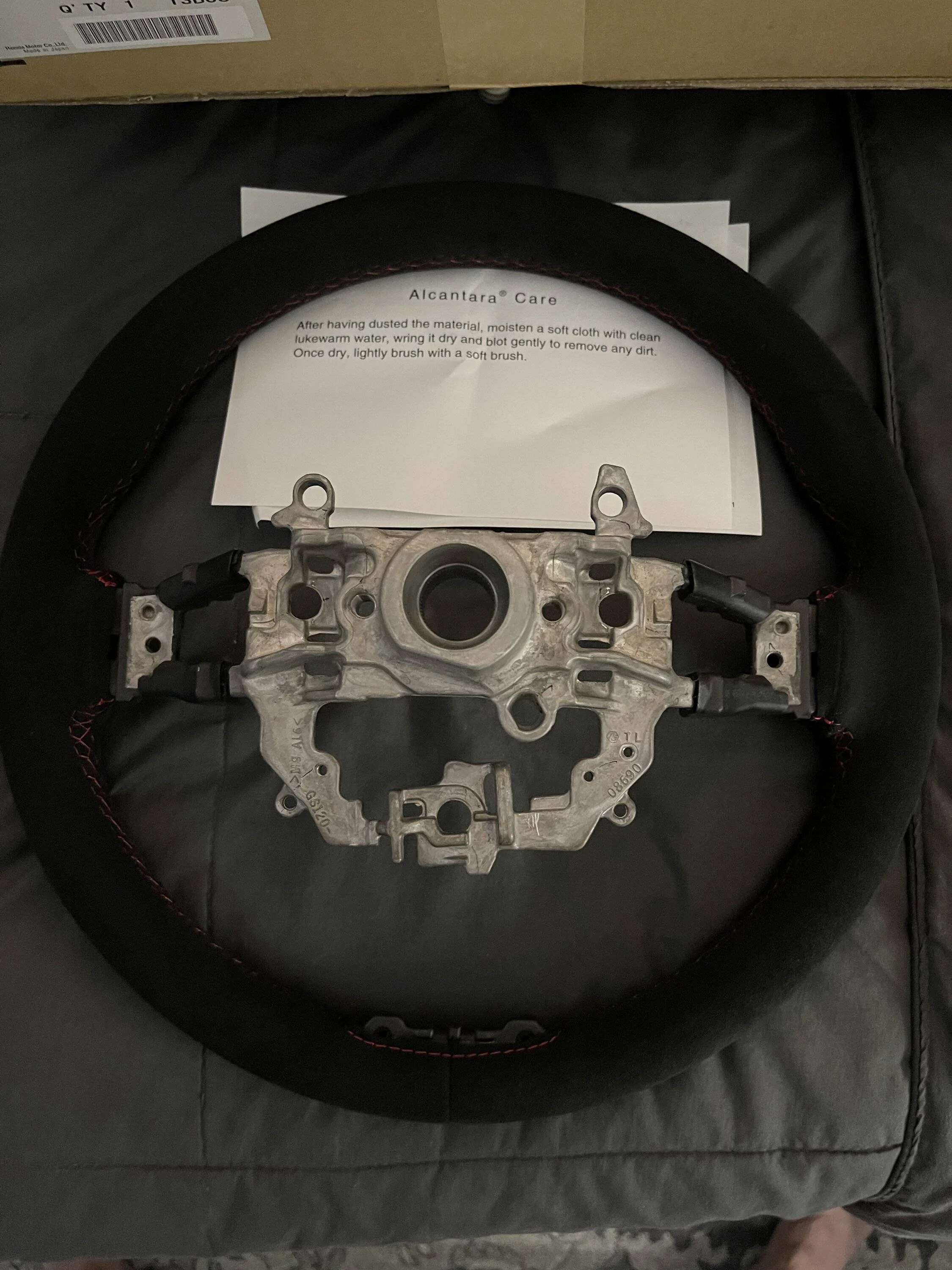 Acura Integra FS: Oem Alcantara Steering Wheel IMG_3430