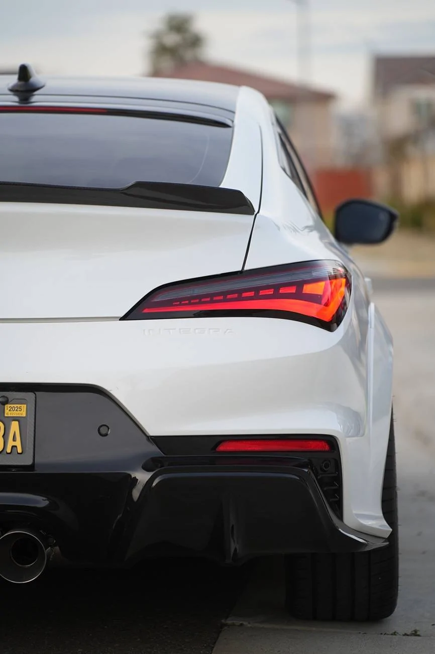 Acura Integra Trunk lip/spoilers DSC03830