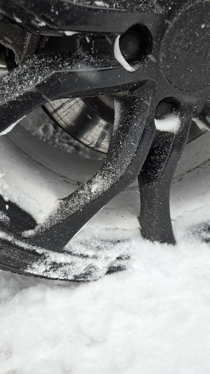 Acura Integra ITS 24 disc brakes - Black marks & deposit on 4 discs 20250216_132143