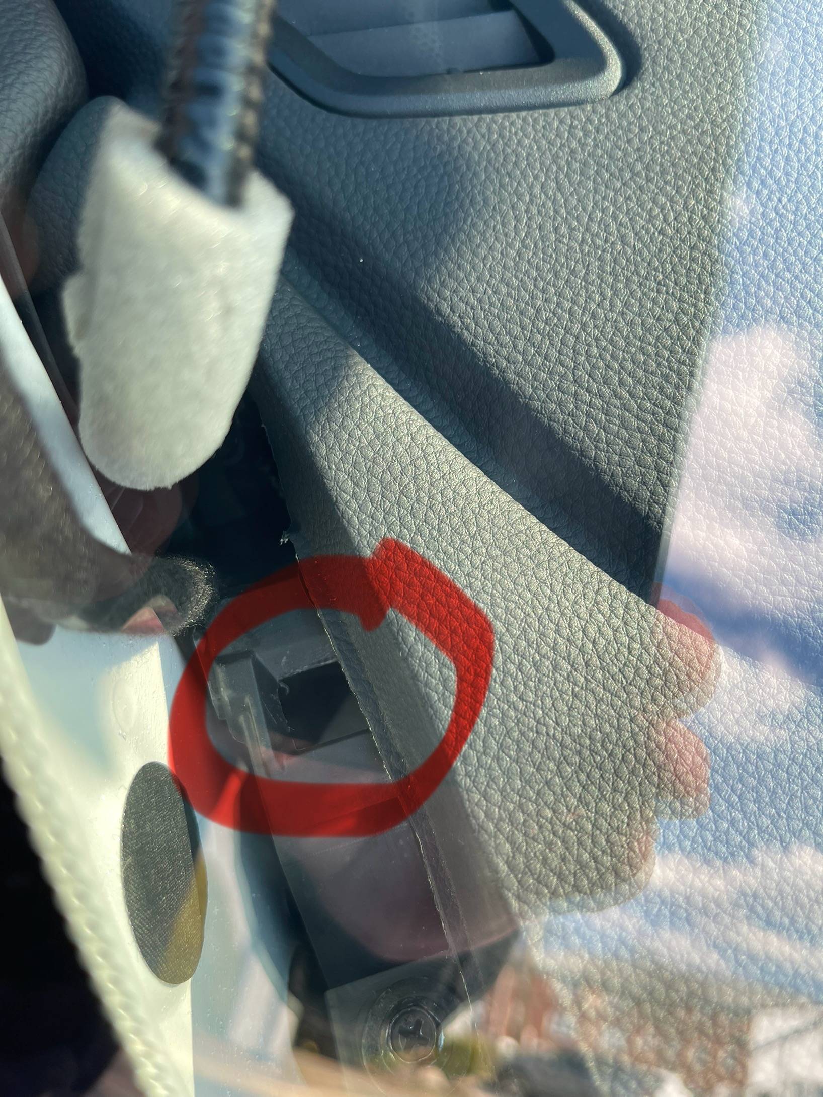 Acura Integra How to remove part of dash to get to bar behind Apillar ( Please Help ) IMG_4294