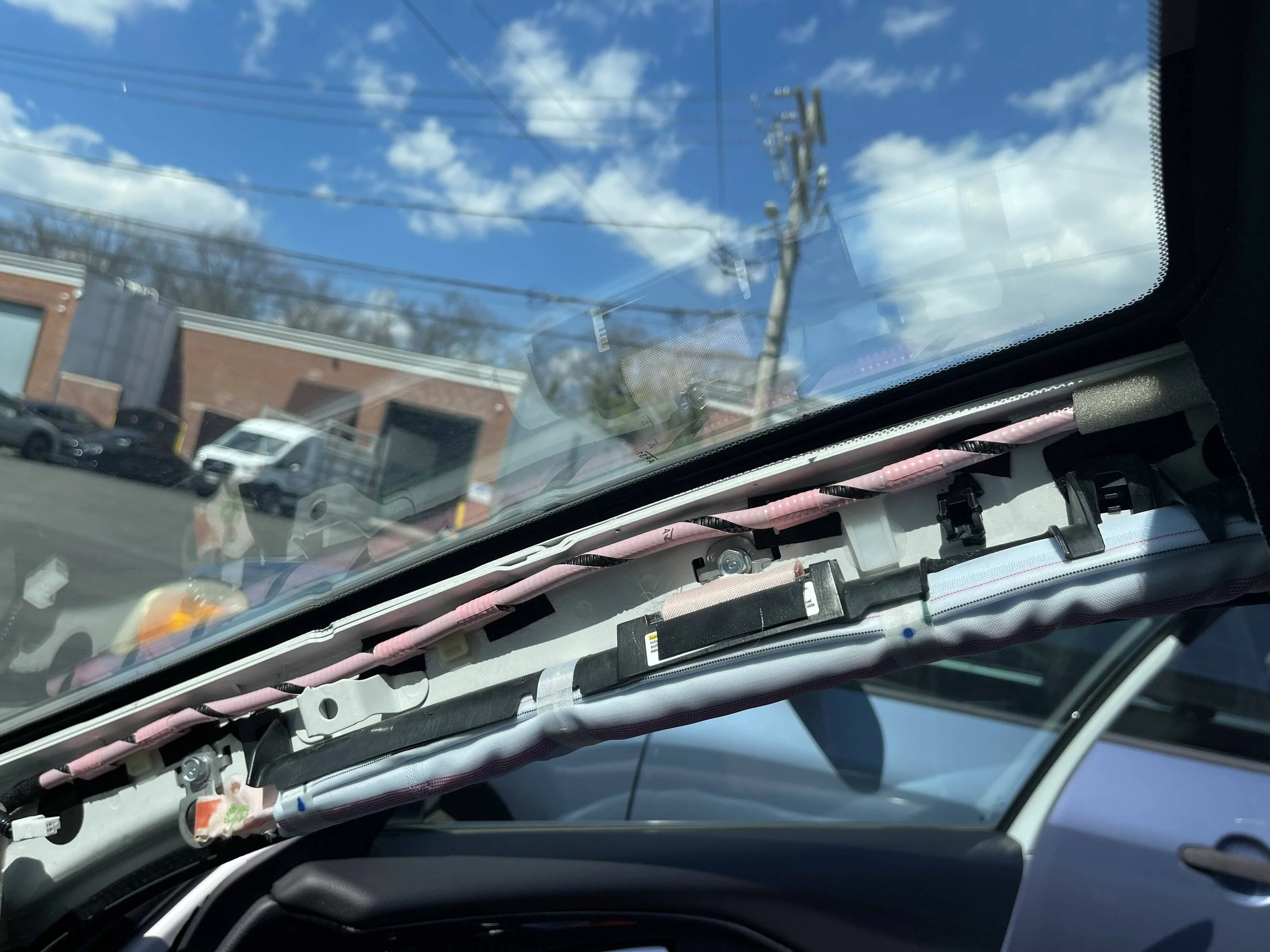 Acura Integra How to remove part of dash to get to bar behind Apillar ( Please Help ) IMG_4293