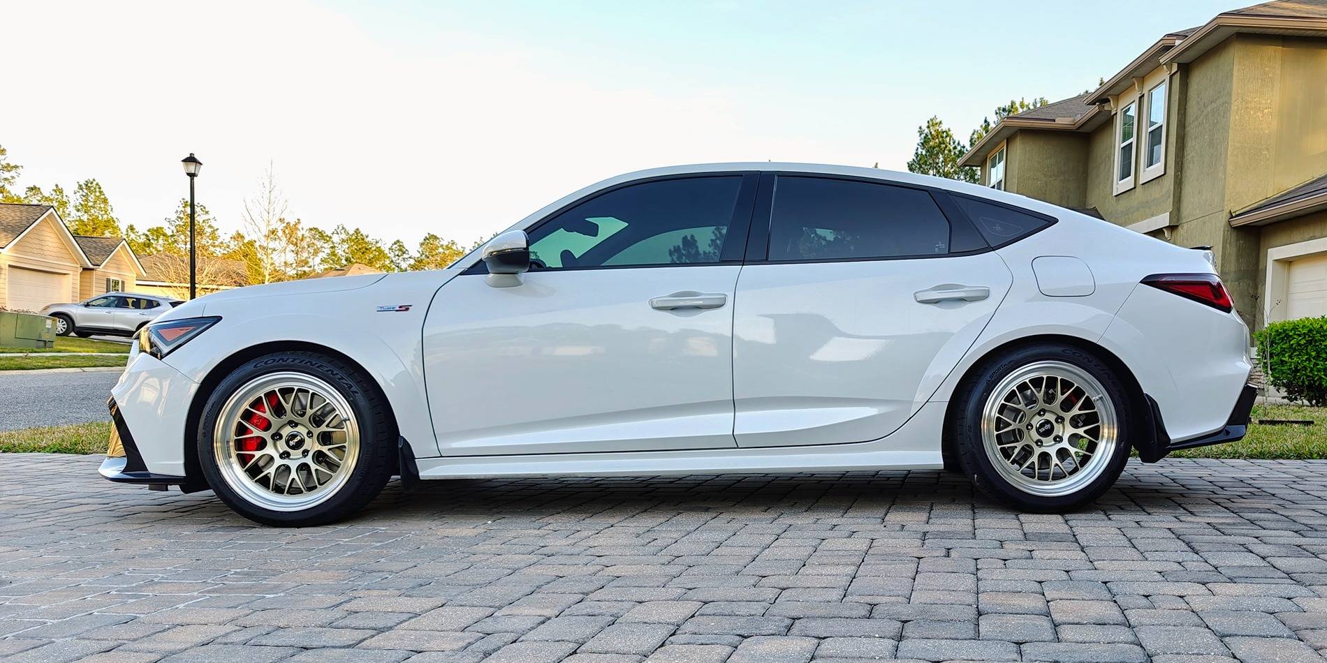 Acura Integra Apex Forged ML-10RT Motorsport gold 18x10 +40 with Conti Extreme Contact 02's IMG20250307173639 (1)