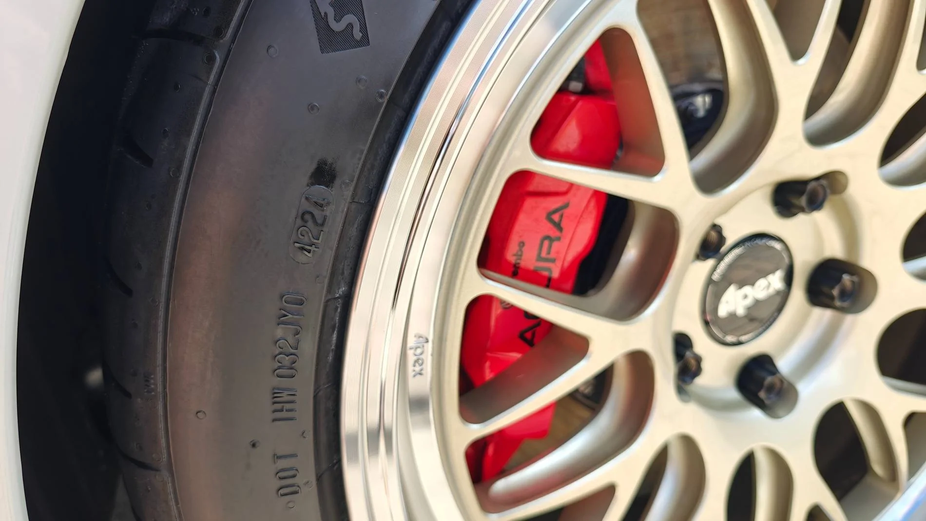 Acura Integra Apex Forged ML-10RT Motorsport gold 18x10 +40 with Conti Extreme Contact 02's IMG20250313144247