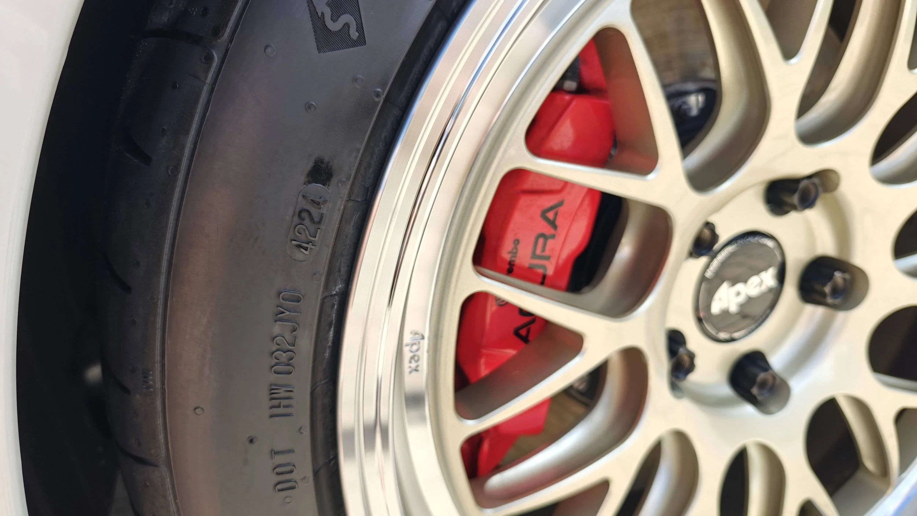 Acura Integra FS: ML-10RT 18x10 +40/Continental EC02's IMG20250313144247