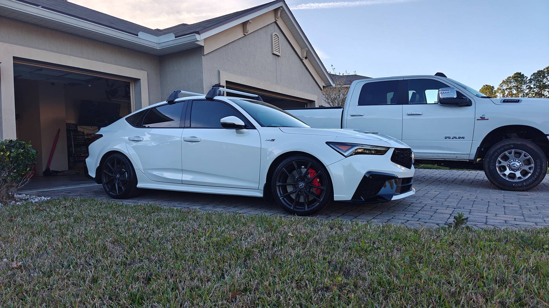 Acura Integra FS: OEM Alcantara steering wheel, OEM Roof bars, Acuity shift knob and shifter bushings IMG20250306174346