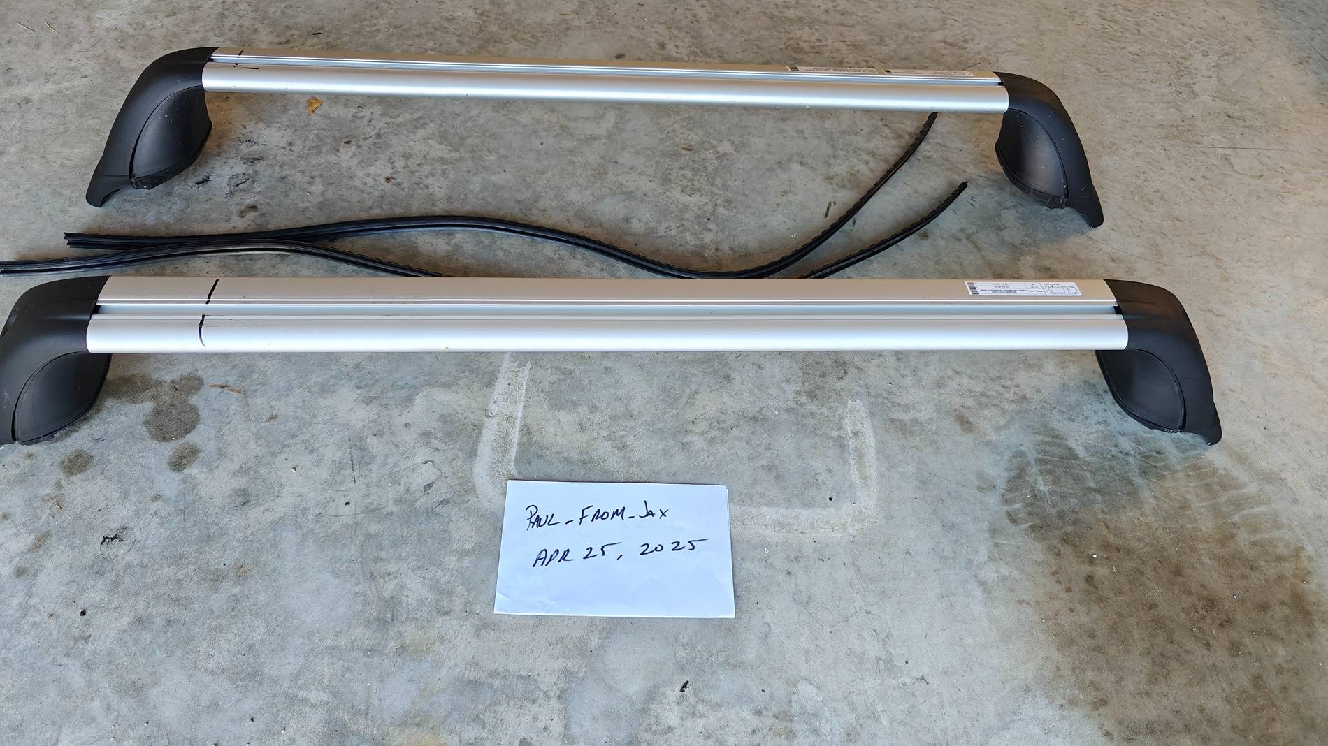 Acura Integra FS: OEM Alcantara steering wheel, OEM Roof bars, Acuity shift knob and shifter bushings IMG20250430182959