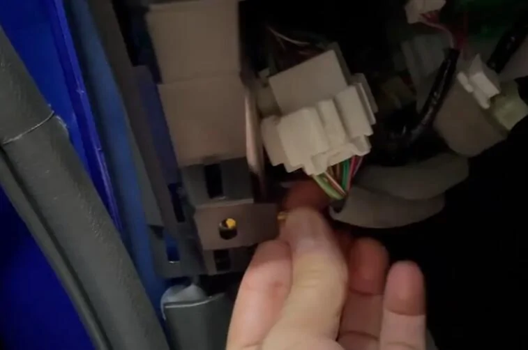 Acura Integra Where is the ground bolt near the fusebox? 1747311763978-cj