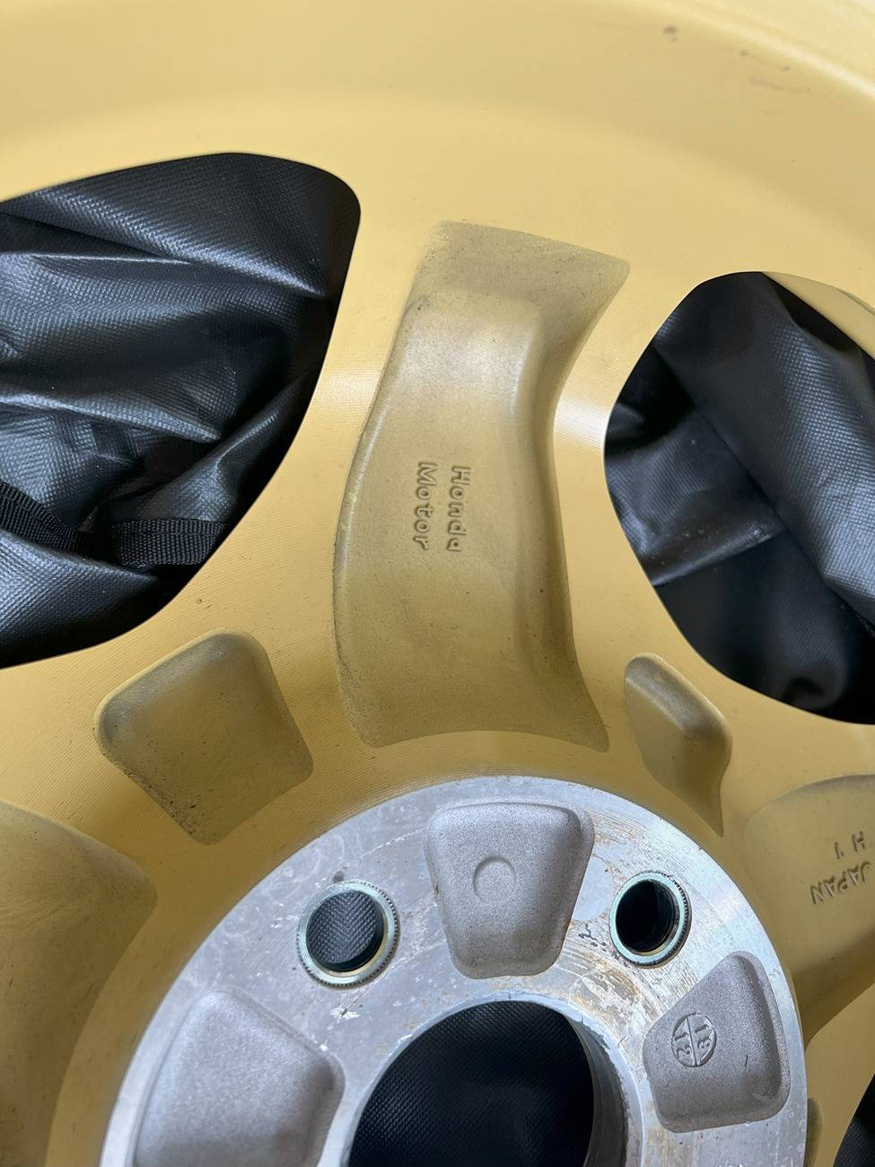 Acura Integra Honda Civic type R OEM spare tire. IMG_9425