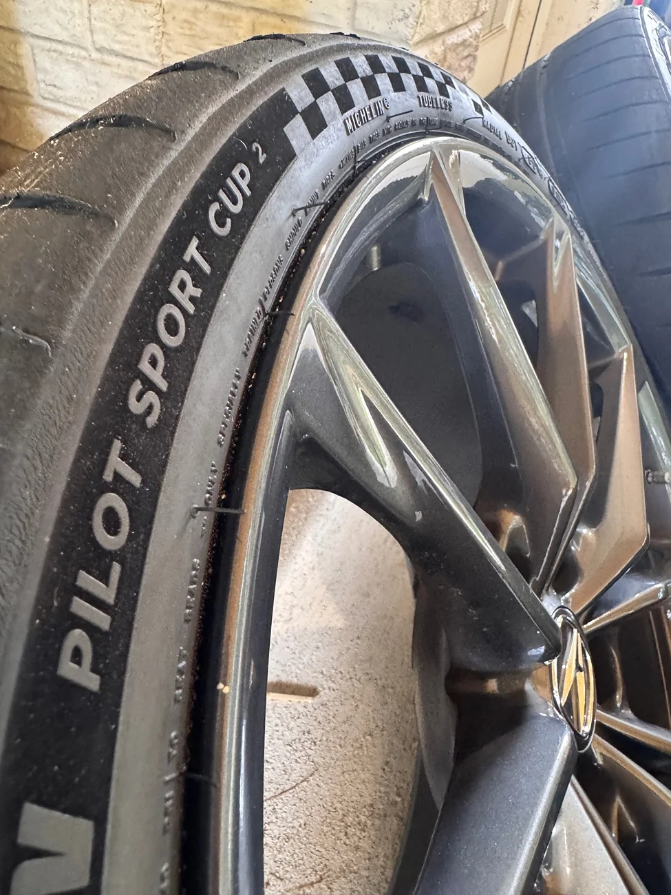 Acura Integra FS: OEM Wheels w/ Michelin Pilot Sport Cup 2 Tires and TPMS IMG_3158