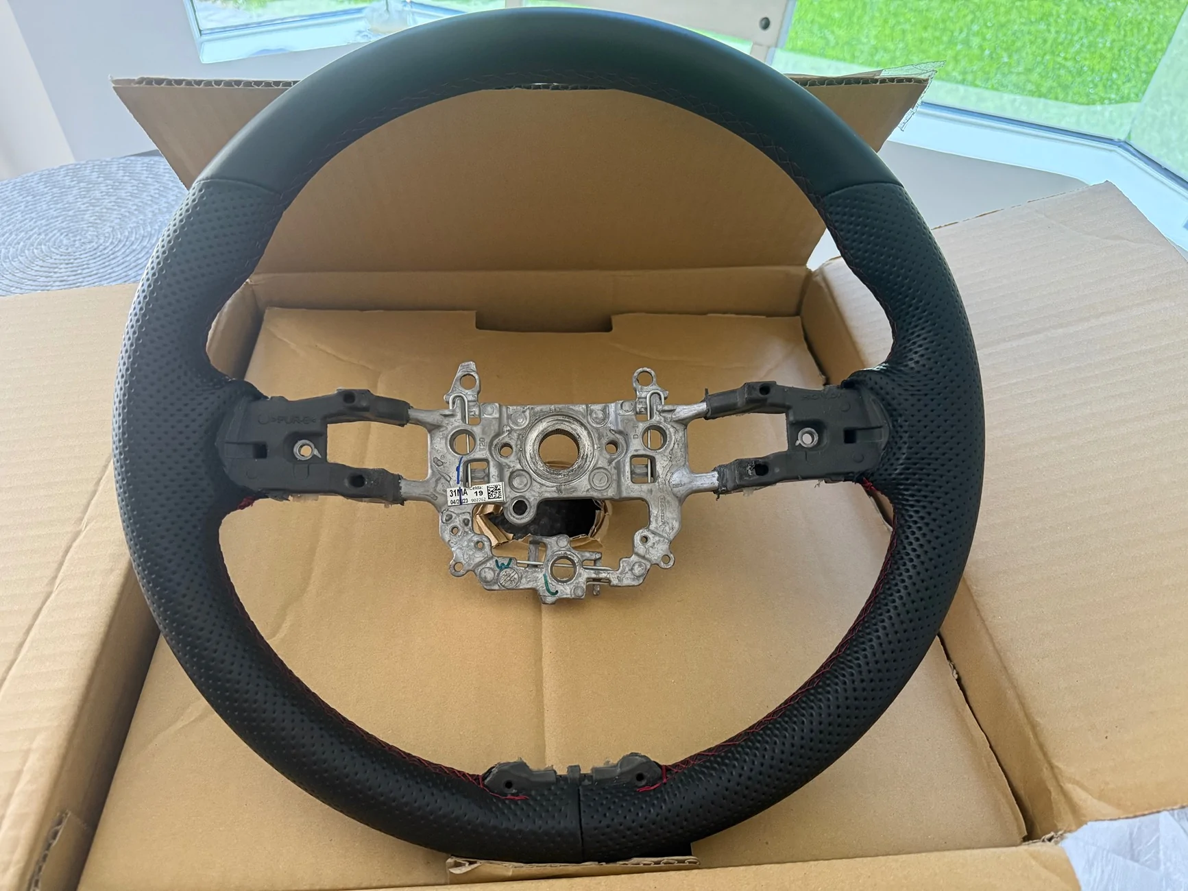 Acura Integra Type S OEM parts (steering wheel/shift knob/passenger pad) IMG_0833