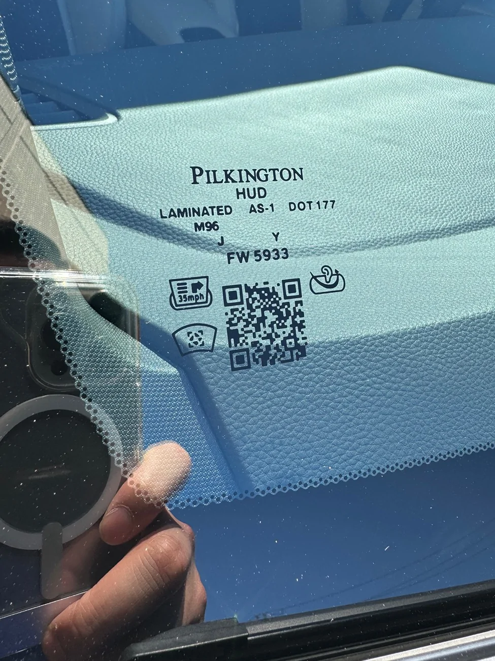 Acura Integra Windshield replacement is very expensive. IMG_1914