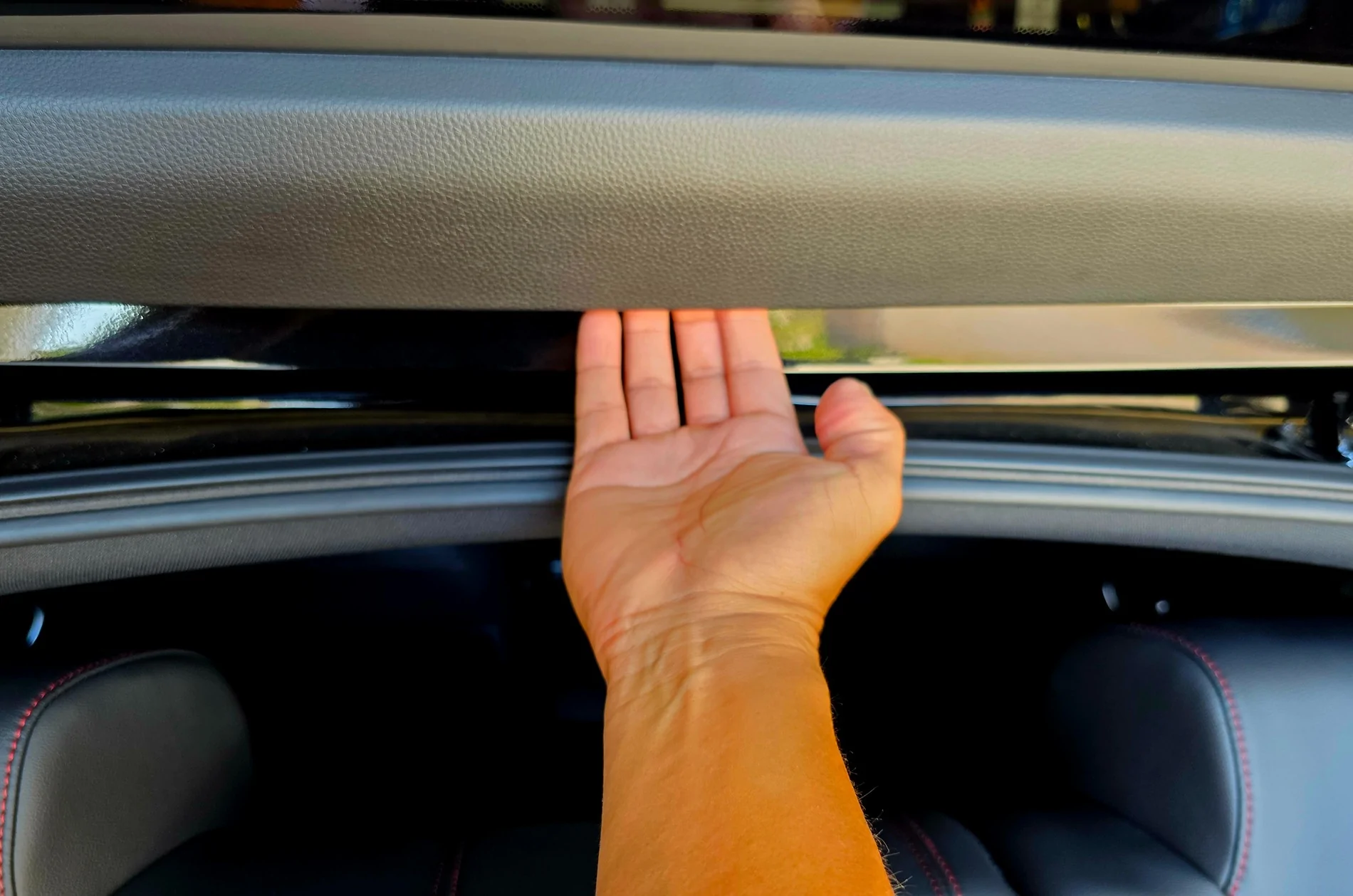 Acura Integra Center Brake Light Strobe Module 1000011193