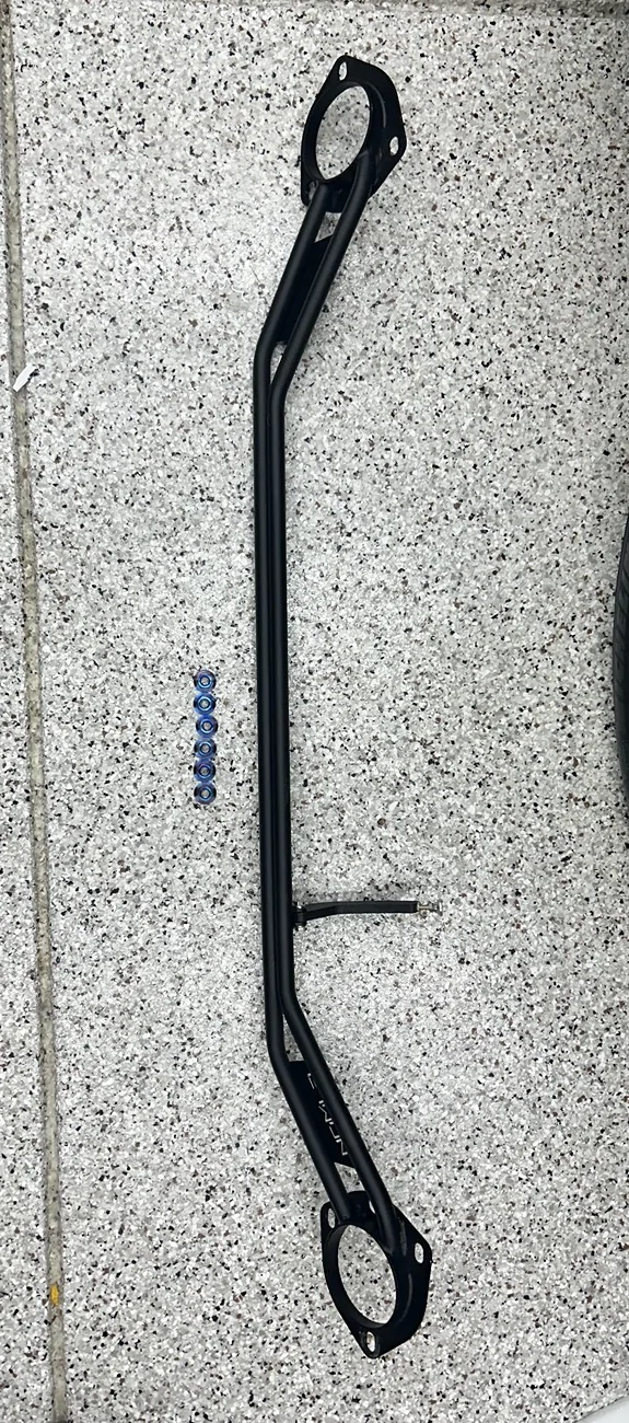 Acura Integra **** Many parts. All must go **** 11th GEN Civic or 5th GEN Acura (non R,S type). IMG_6887