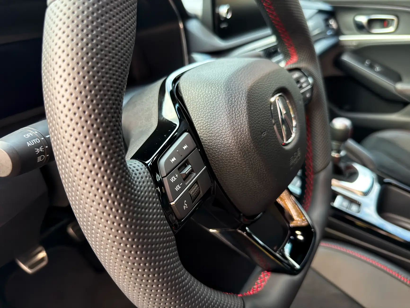 Acura Integra Guardian Designs Corsa Zero steering wheel installed! Corsa Zero Closeu